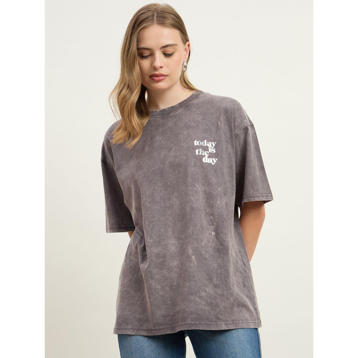 Styli Acid Washed Foil Slogan Print Oversized Longline T-Shirt-women-clothing-tshirts-image-2