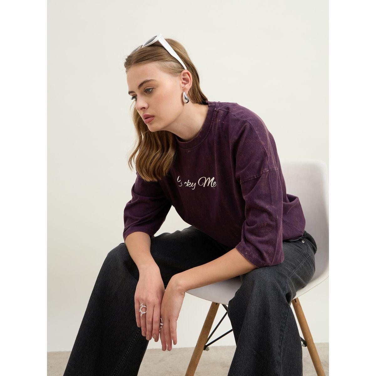 Styli Acid Washed Lucky Me Slogan Foil Print Exaggerated Shoulder Oversized T-Shirt-women-clothing-tshirts-image-6