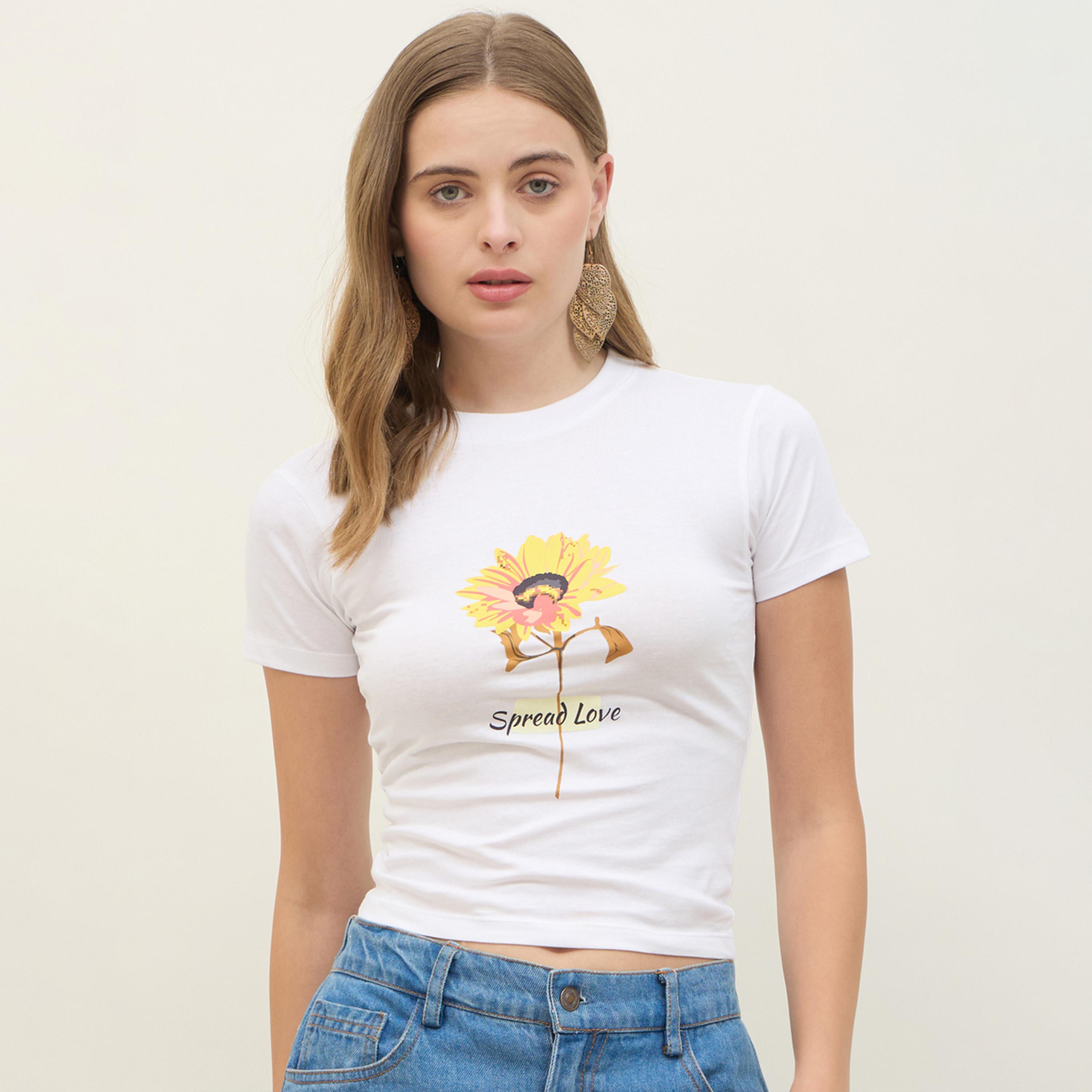 ستايلي - تي شيرت جرافيكي بأكمام قصيرة وطبعة جرافيكية-women-clothing-tshirts-image-1