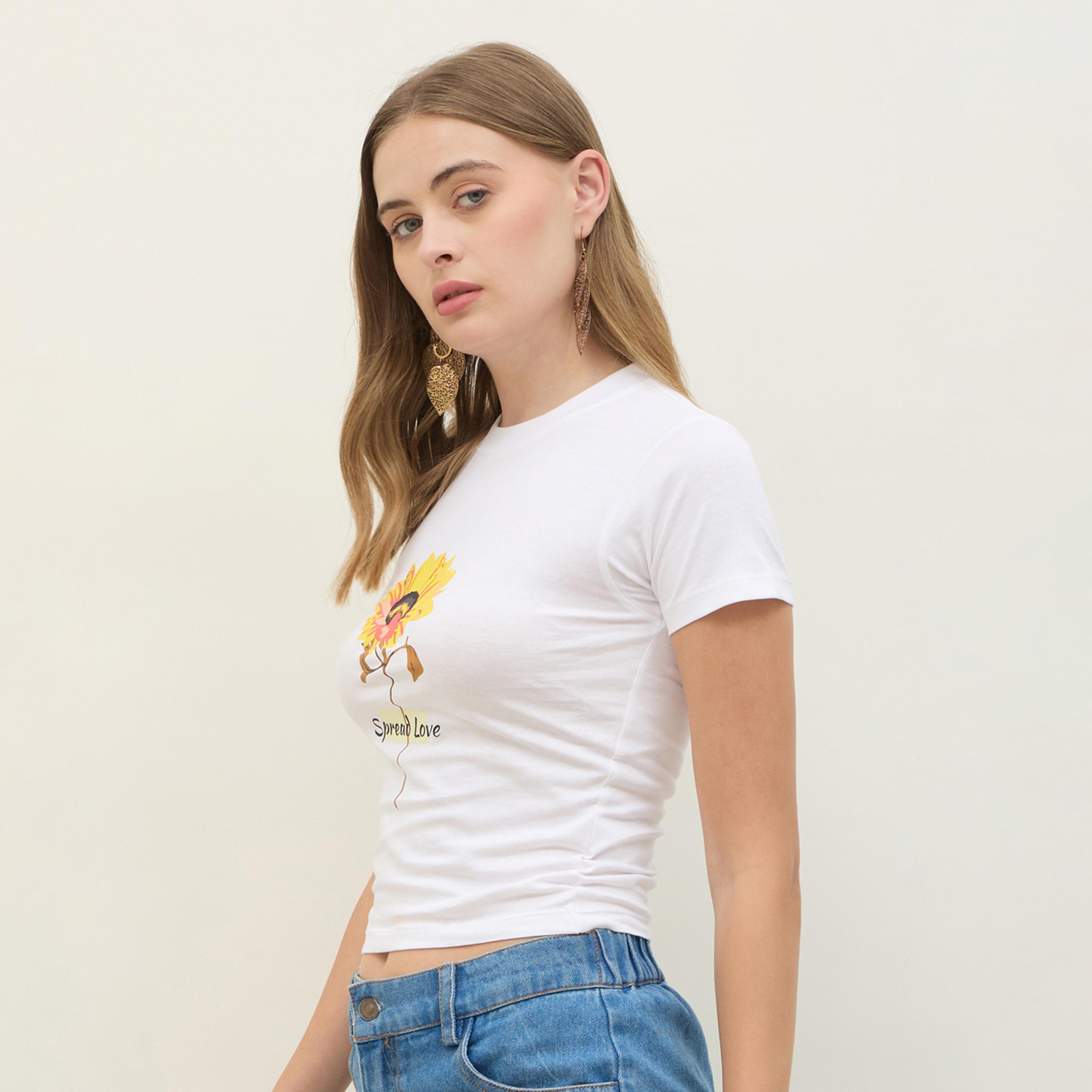 Styli Graphic Print Short Sleeve Fitted T-Shirt-women-clothing-tshirts-image-3
