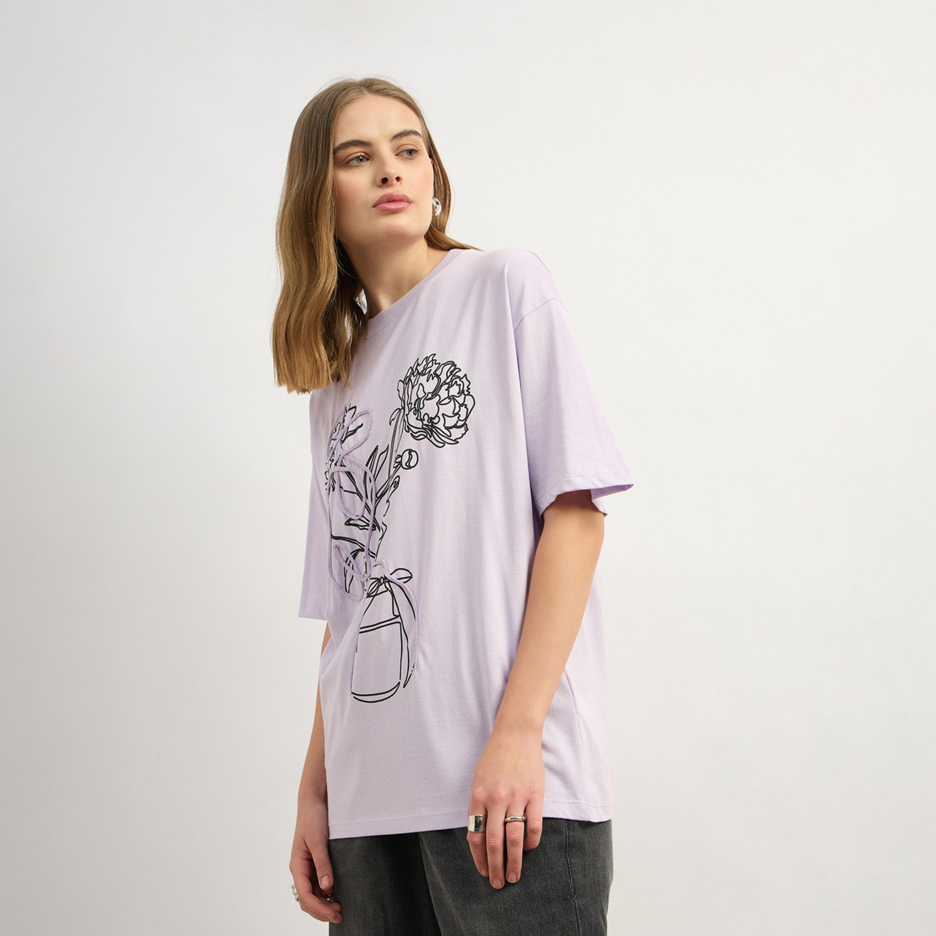 Styli Graphic Print Round Neck Oversized T-Shirt-women-clothing-tshirts-image-3