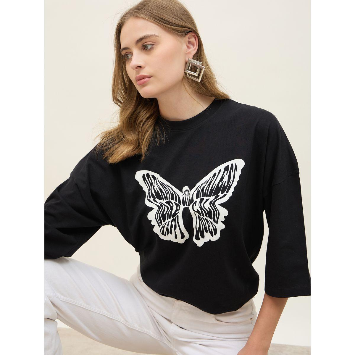 تيشيرت بياقة دائرية وطبعة جرافيك-women-clothing-tshirts-image-4