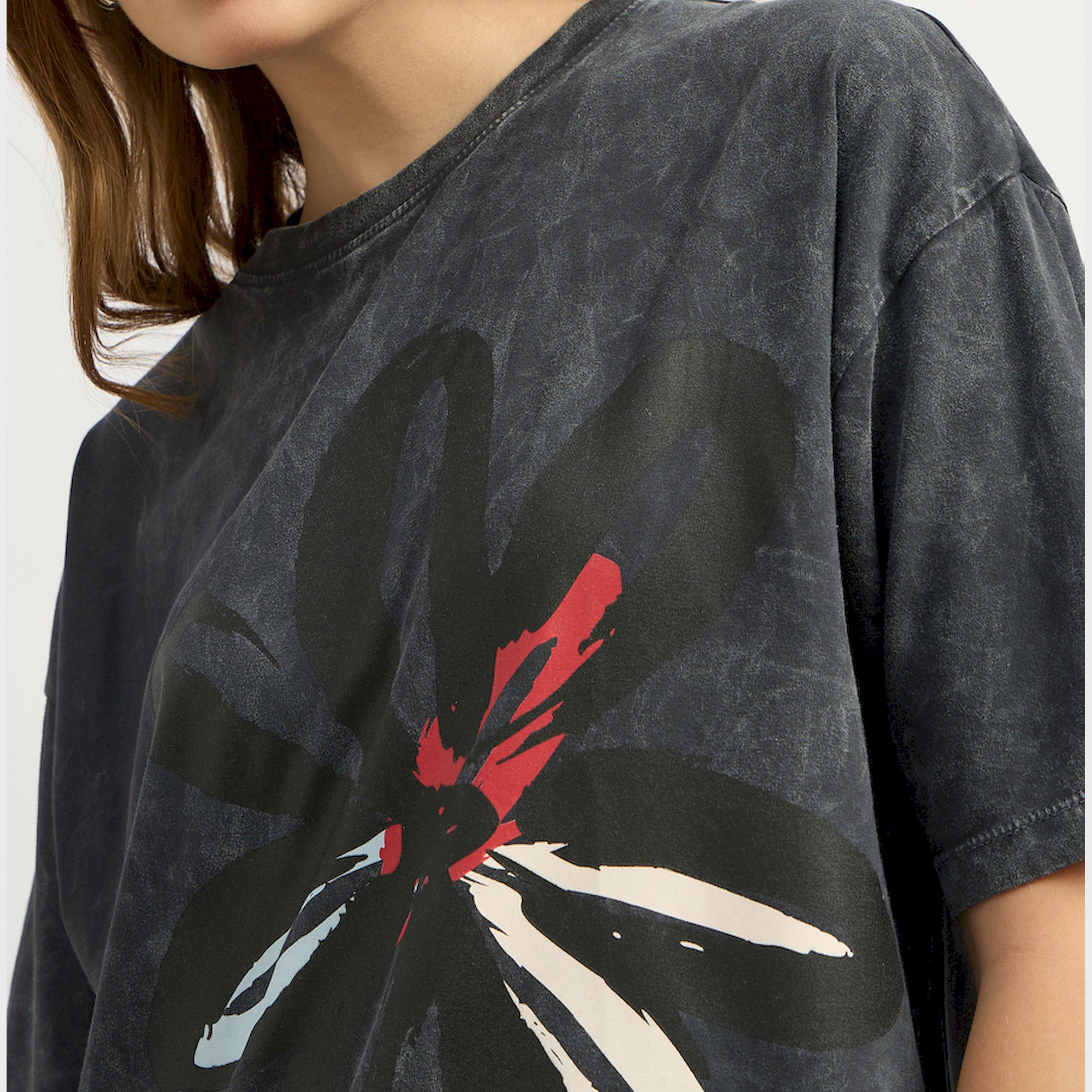 Styli Graphic Print Round Neck Oversized T-Shirt-women-clothing-tshirts-image-4
