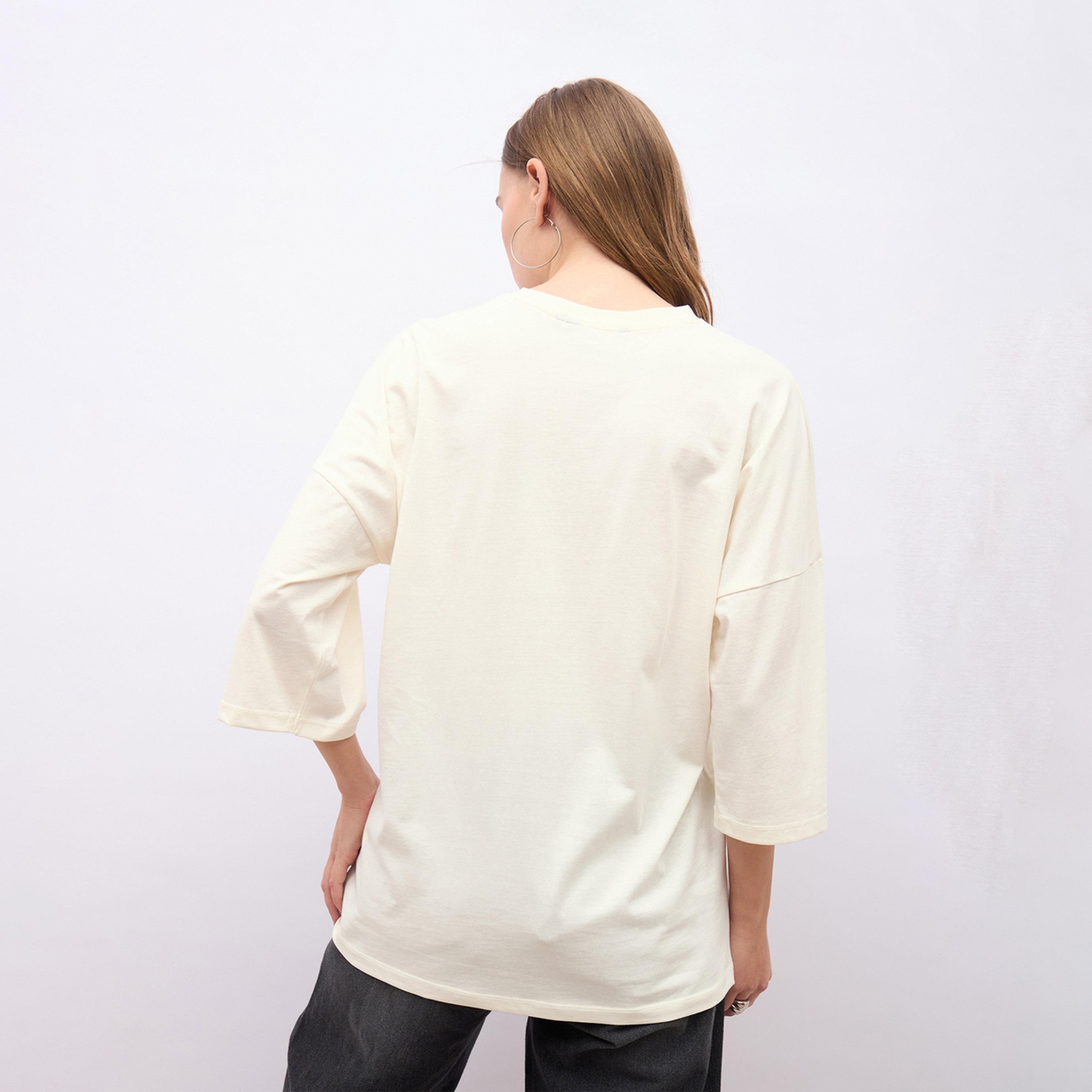 Styli Graphic Print Dropped Shoulders Oversized T-Shirt-women-clothing-tshirts-image-5