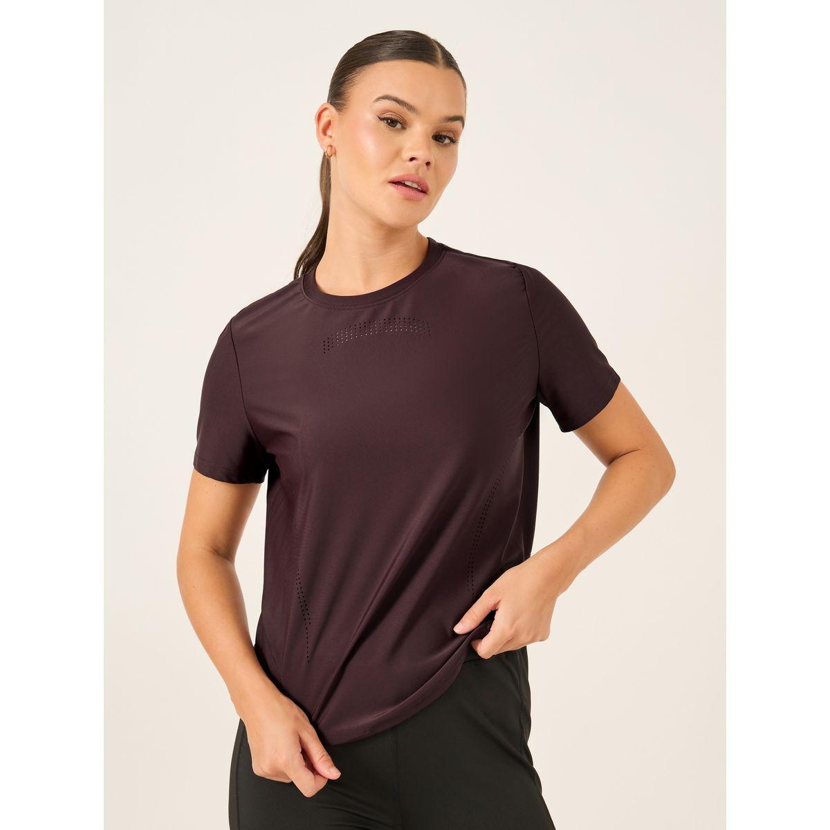 بلوزة بشريط عاكس للإضاءة مع أكمام قصيرة-women-clothing-sportswearandactivewear-tshirtsandvests-image-2