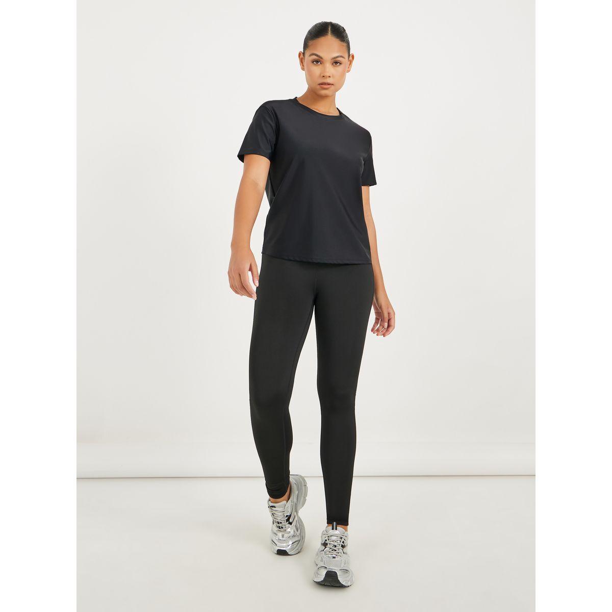 بلوزة بأكمام قصيرة وتفاصيل شبكية-women-clothing-sportswearandactivewear-tshirtsandvests-image-3
