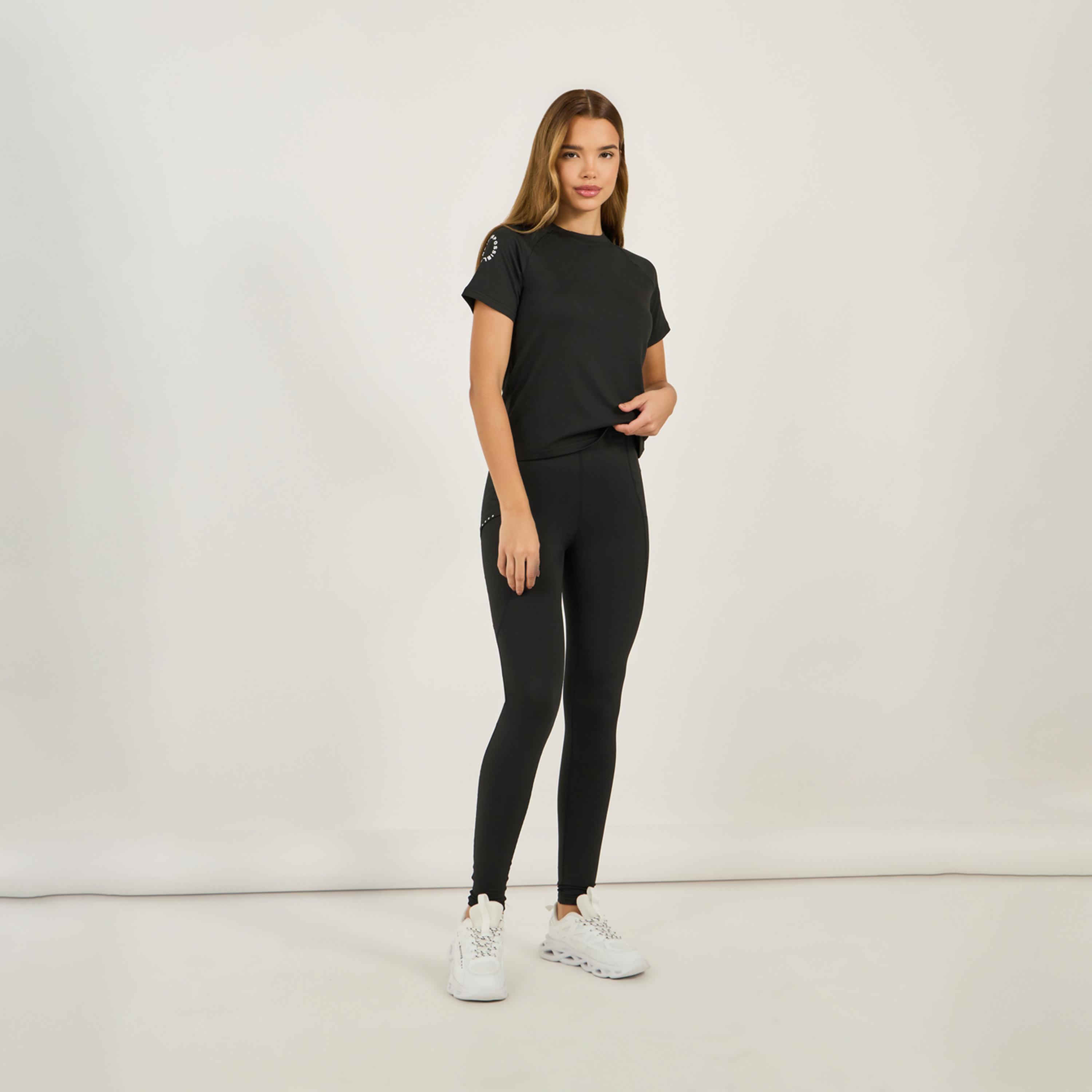 Styli Active Back Gradient Reflective Dot Short Sleeves Top-women-clothing-sportswearandactivewear-tshirtsandvests-image-2