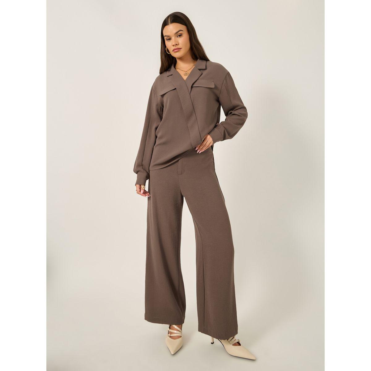 بلوزة فضفاضة بنمط لف مع ياقة بشق-women-clothing-shirtsandblouses-blouses-image-2