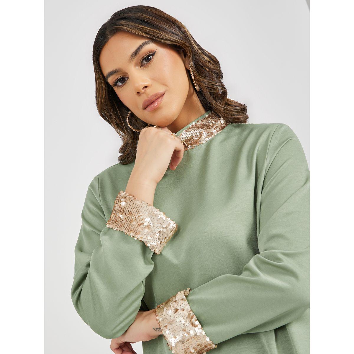 جلابية بياقة عالية مزينة بتطريز وترتر-women-arabicclothing-jalabiyas-image-4