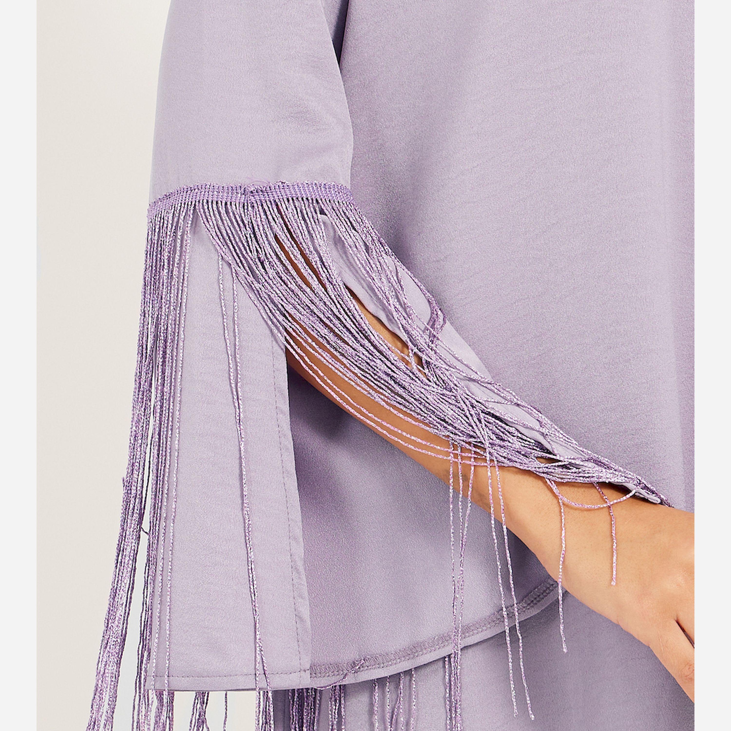ستايلي - جلابية من الساتان غير اللامع مع حواف شراشيب على أطراف الأكمام-women-arabicclothing-jalabiyas-image-4