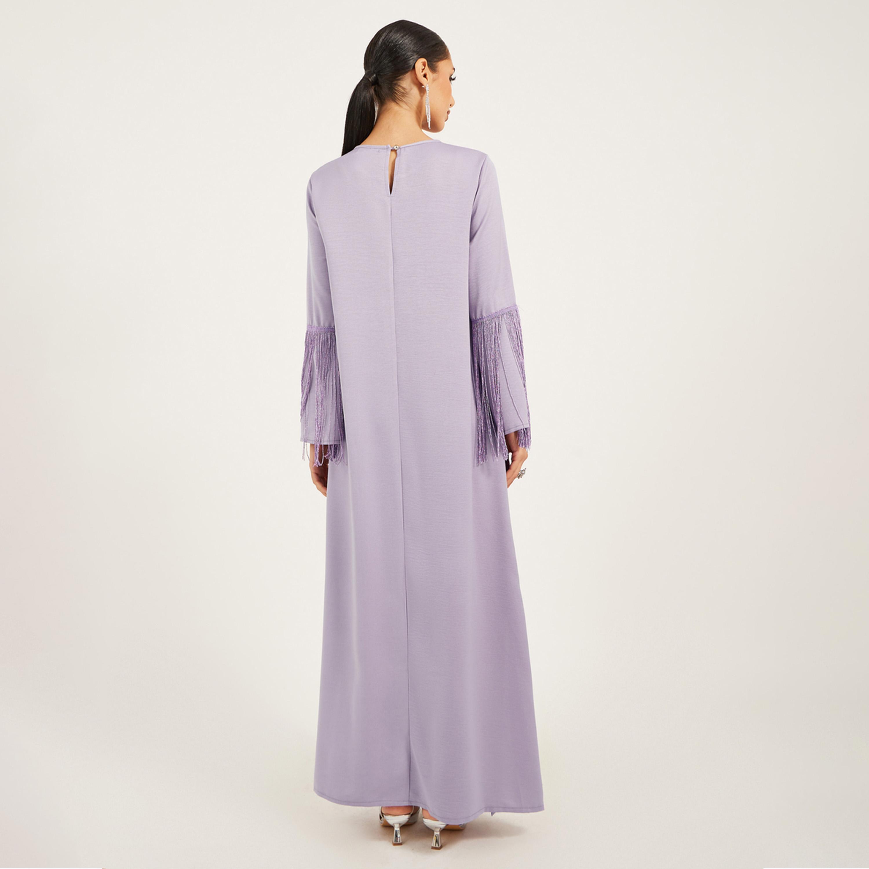 ستايلي - جلابية من الساتان غير اللامع مع حواف شراشيب على أطراف الأكمام-women-arabicclothing-jalabiyas-image-5