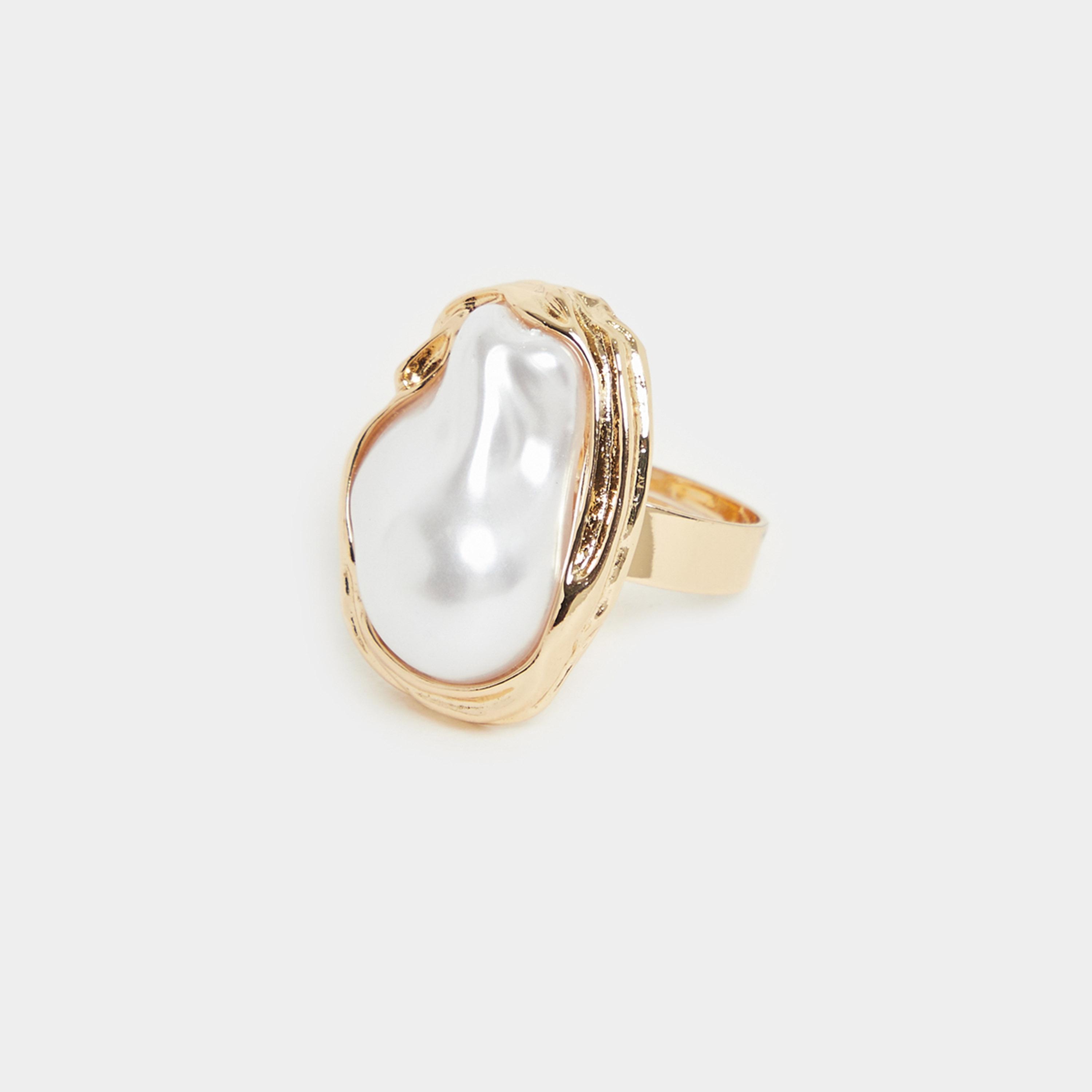Styli Big Textured Faux Pearl Ring-women-watchesandjewellery-jewellery-rings-image-2