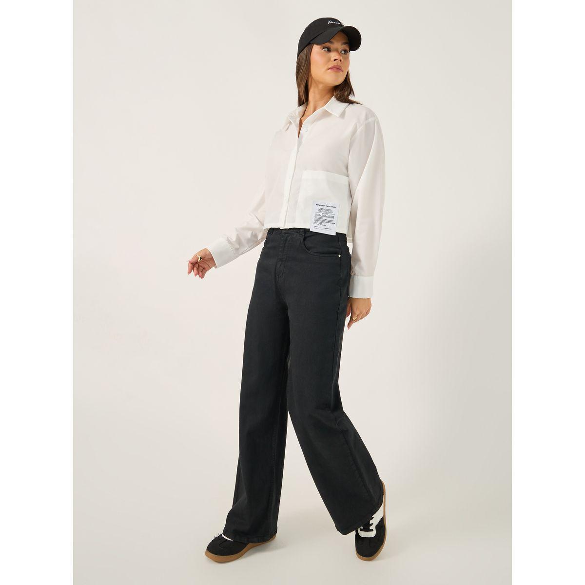 بلوزة قصيرة بقصة بوكسي مزينة بشارة مطبوعة-women-clothing-shirtsandblouses-shirts-image-2