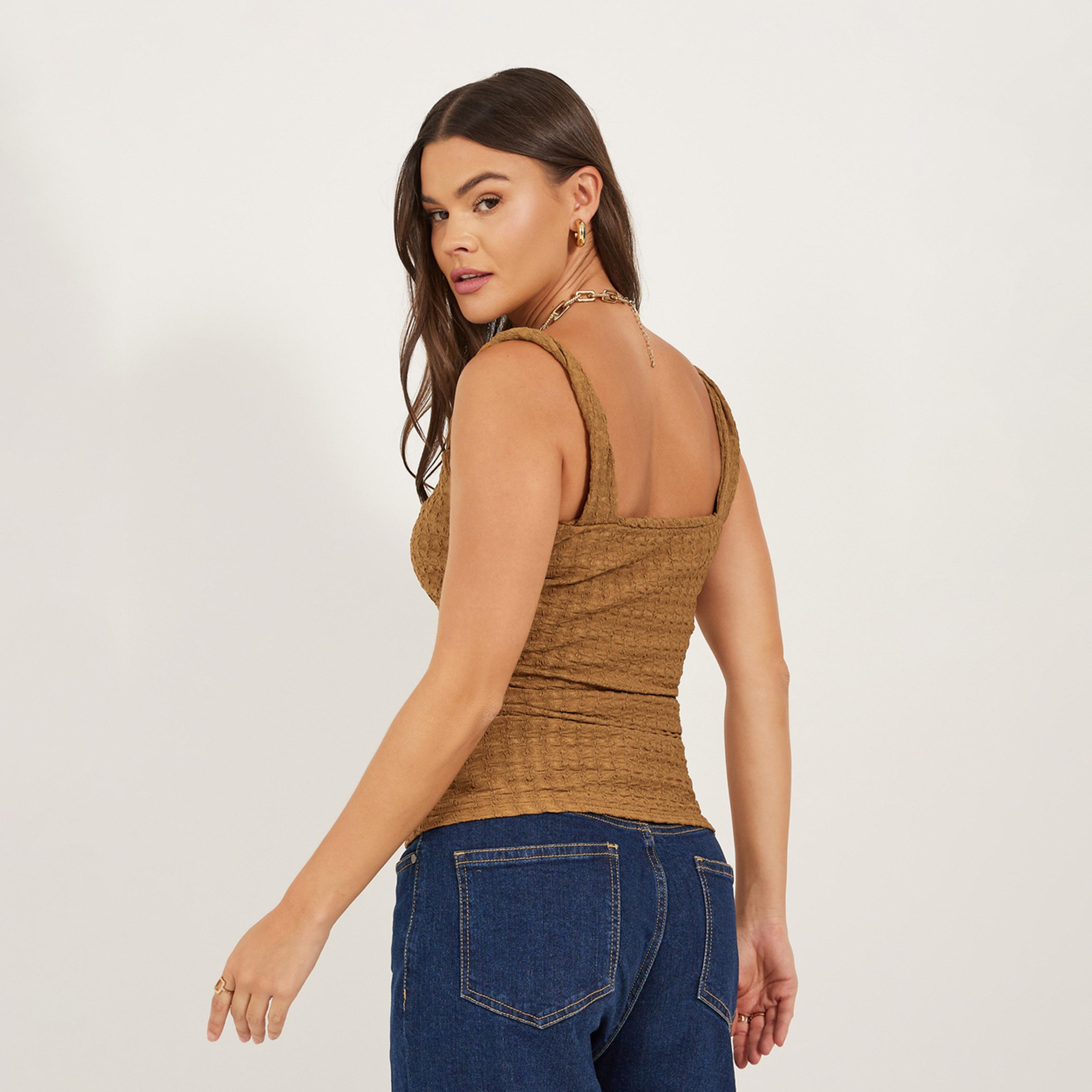 ستايلي - بلوزة بقصّة ضيقة وأشرطة مكشكشة-women-clothing-tshirts-image-4