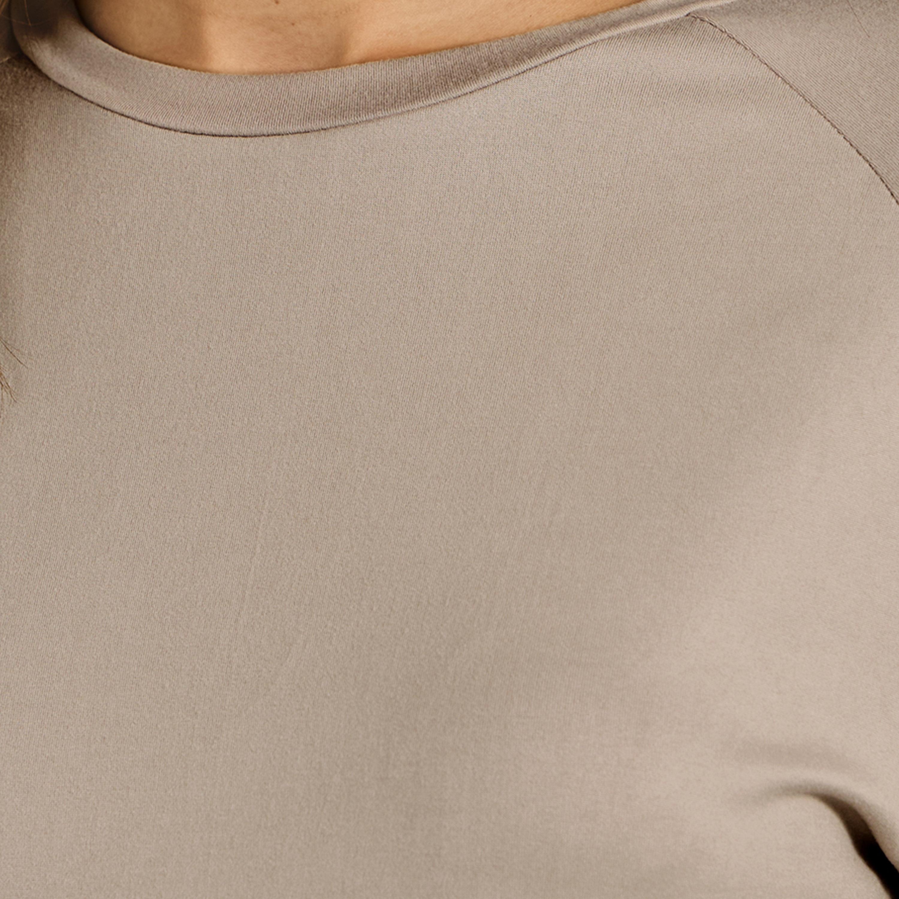 Styli Active Reflective Dots & Back Mesh Detail Curved Hem Top-men-clothing-sportswearandactivewear-tshirtsandpolos-image-4