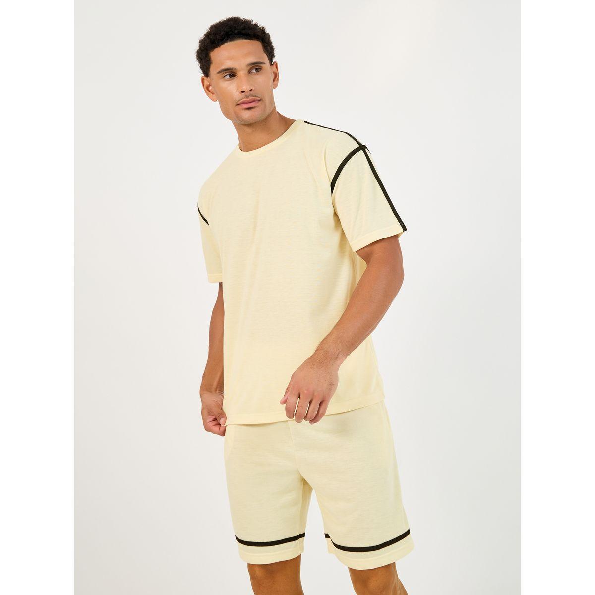 طقم من شورت بيجاما مع تيشيرت سادة بأكمام قصيرة-men-clothing-nightwear-pyjamaandshorts-image-2
