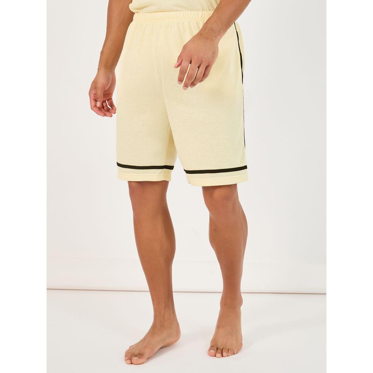 طقم من شورت بيجاما مع تيشيرت سادة بأكمام قصيرة-men-clothing-nightwear-pyjamaandshorts-image-4