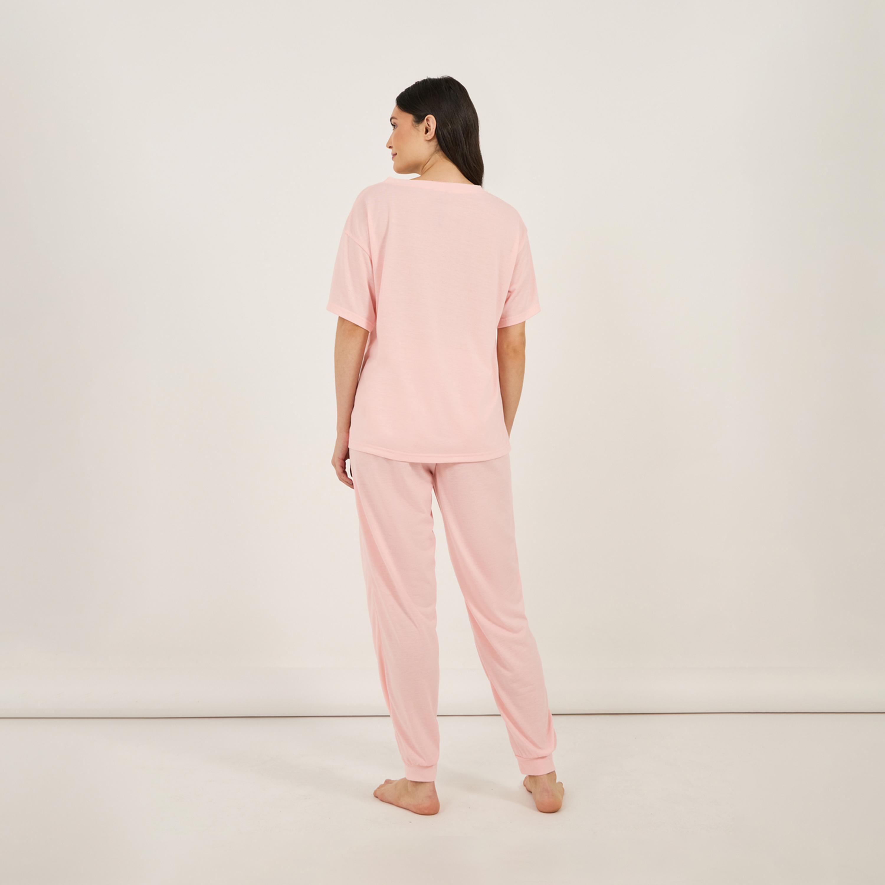 Styli Unwind Queen Of Hearts Dropped Shoulder V Neck T-Shirt & Cuffed Pyjama Set-women-clothing-nightwear-pyjamas-longsets-image-6