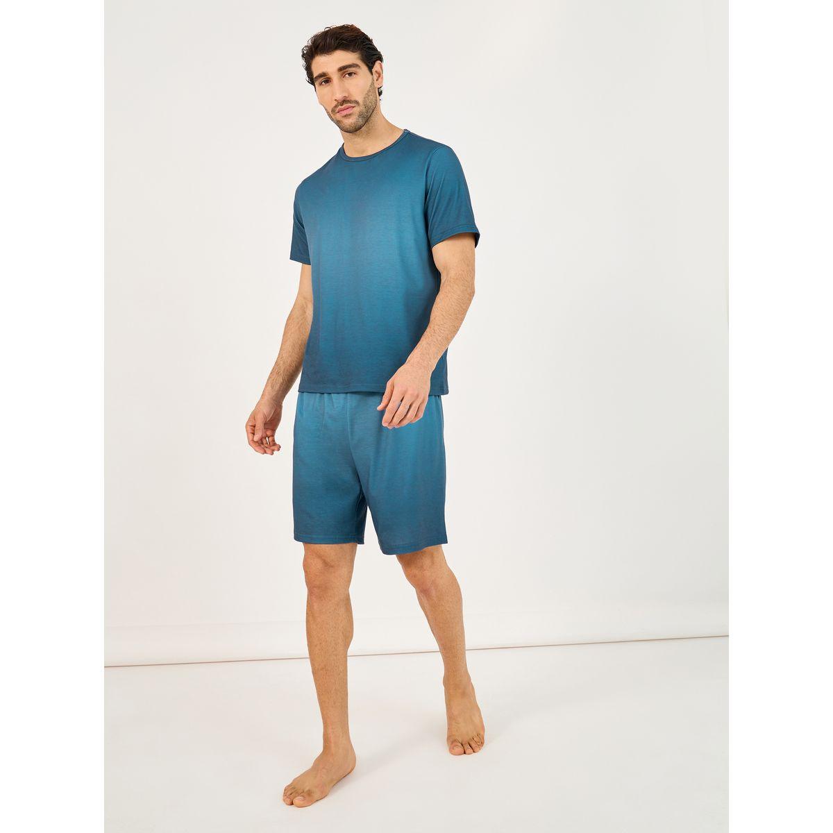 مجموعة من شورت وتيشيرت بياقة دائرية-men-clothing-nightwear-sets-image-1
