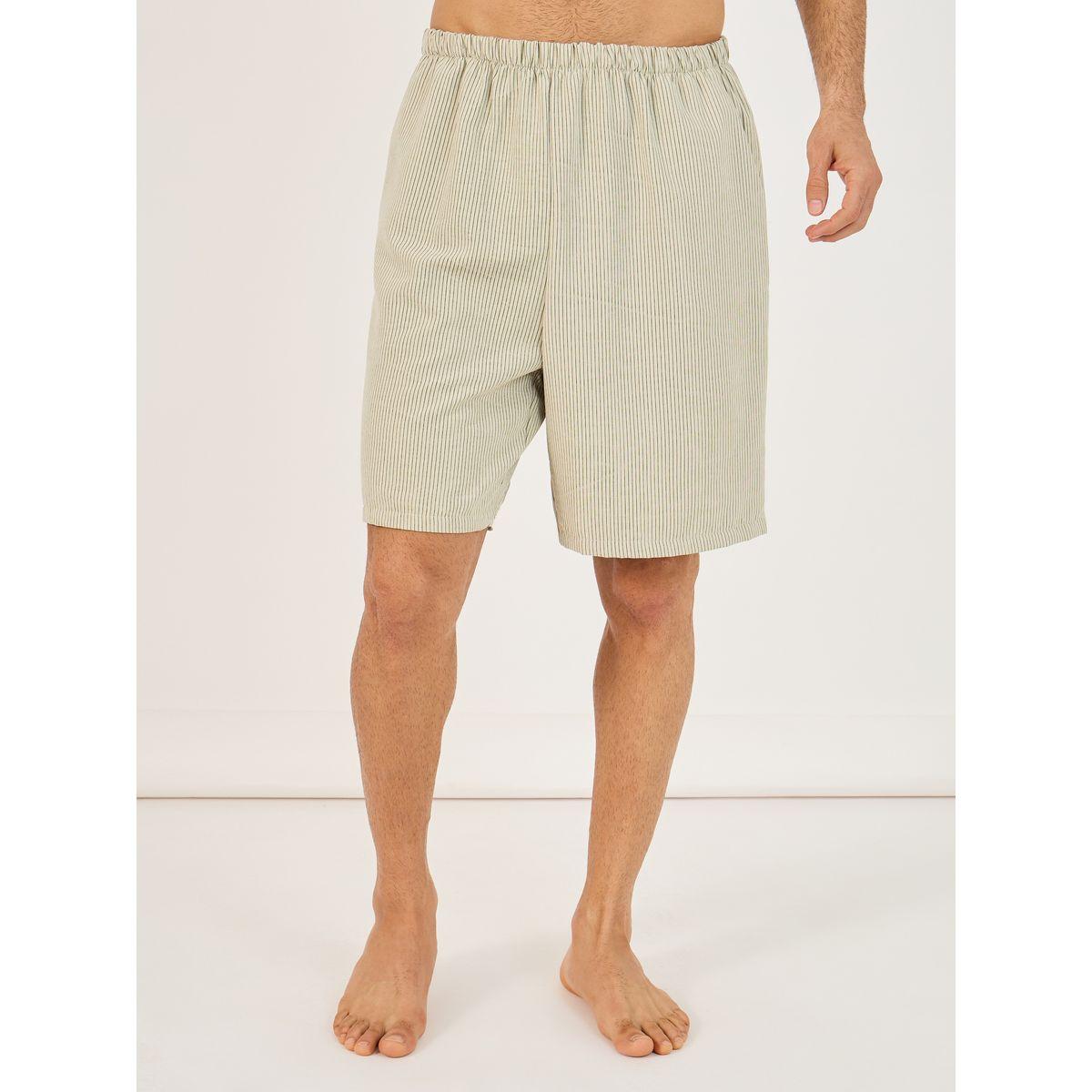 مجموعة من شورت وقميص منسوج مزين بشارة مُرقعة-men-clothing-nightwear-sets-image-4