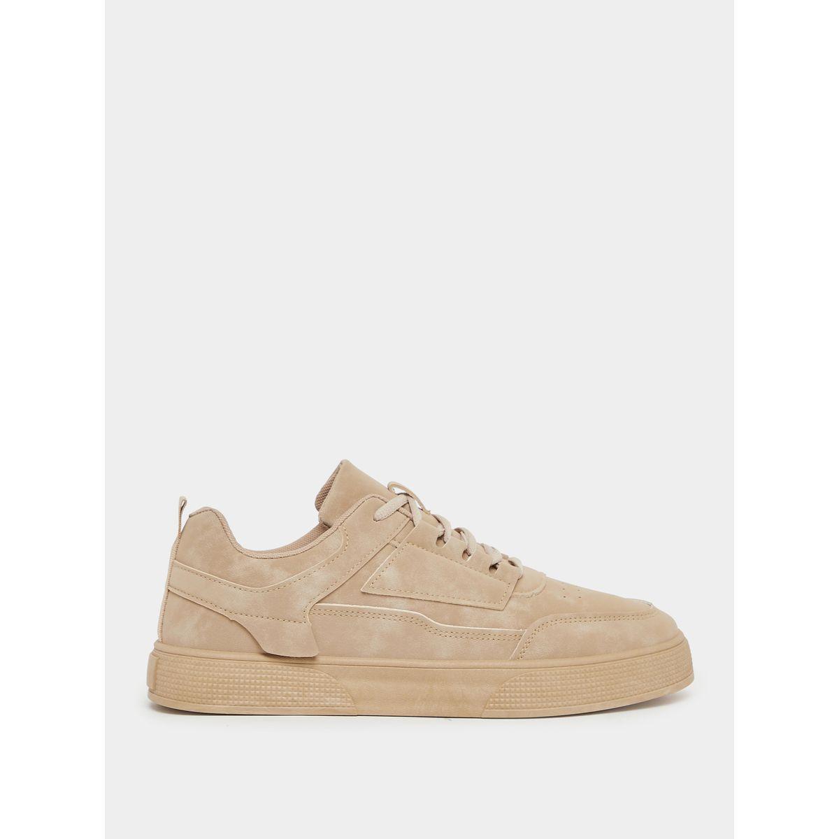 حذاء سنيكرز بجلد سويدي ورباط غلق-men-shoes-sneakers-image-1