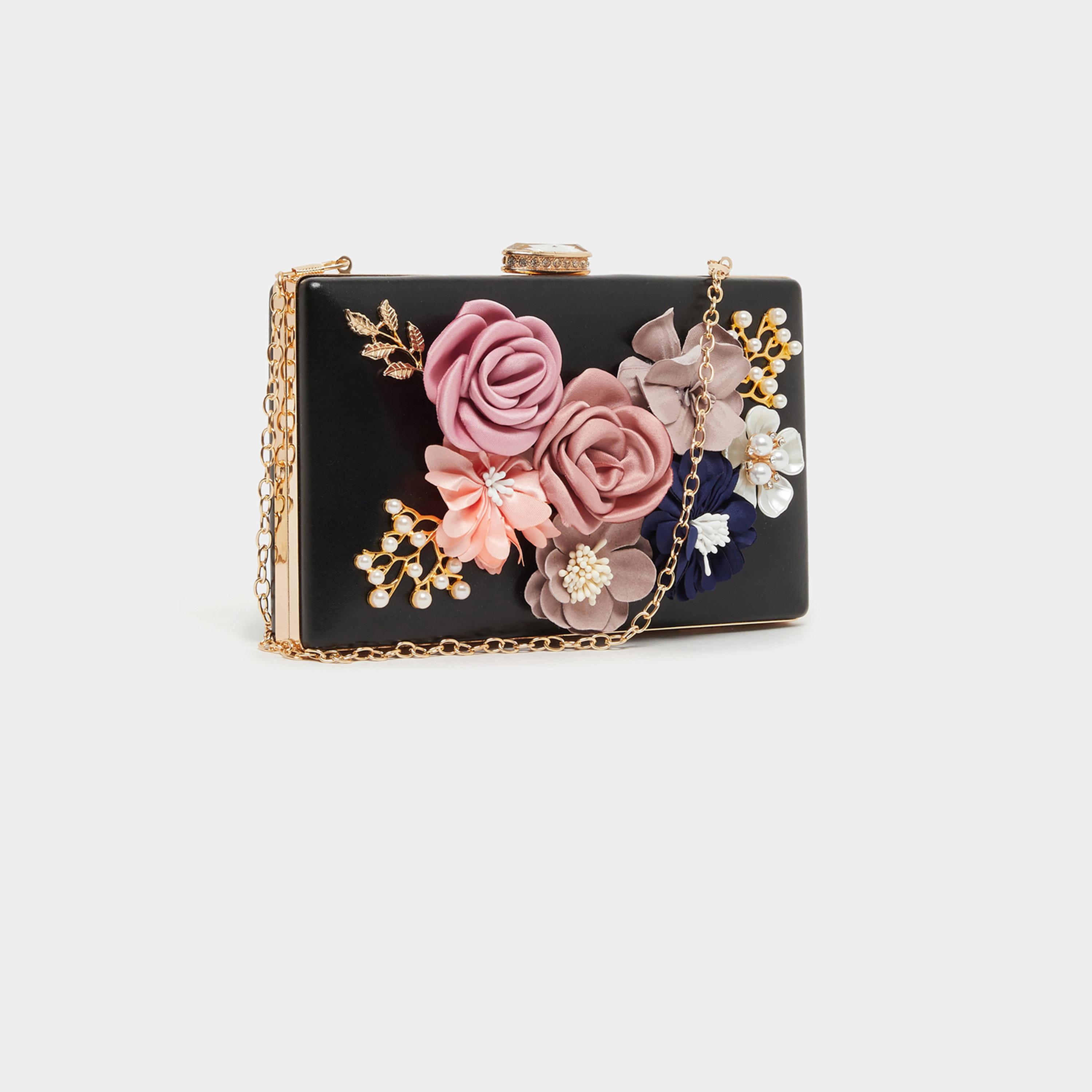 ستايلي - حقيبة كلاتش مزينة بالزهور بحزام سلسلة-women-bagsandwallets-handbags-image-1