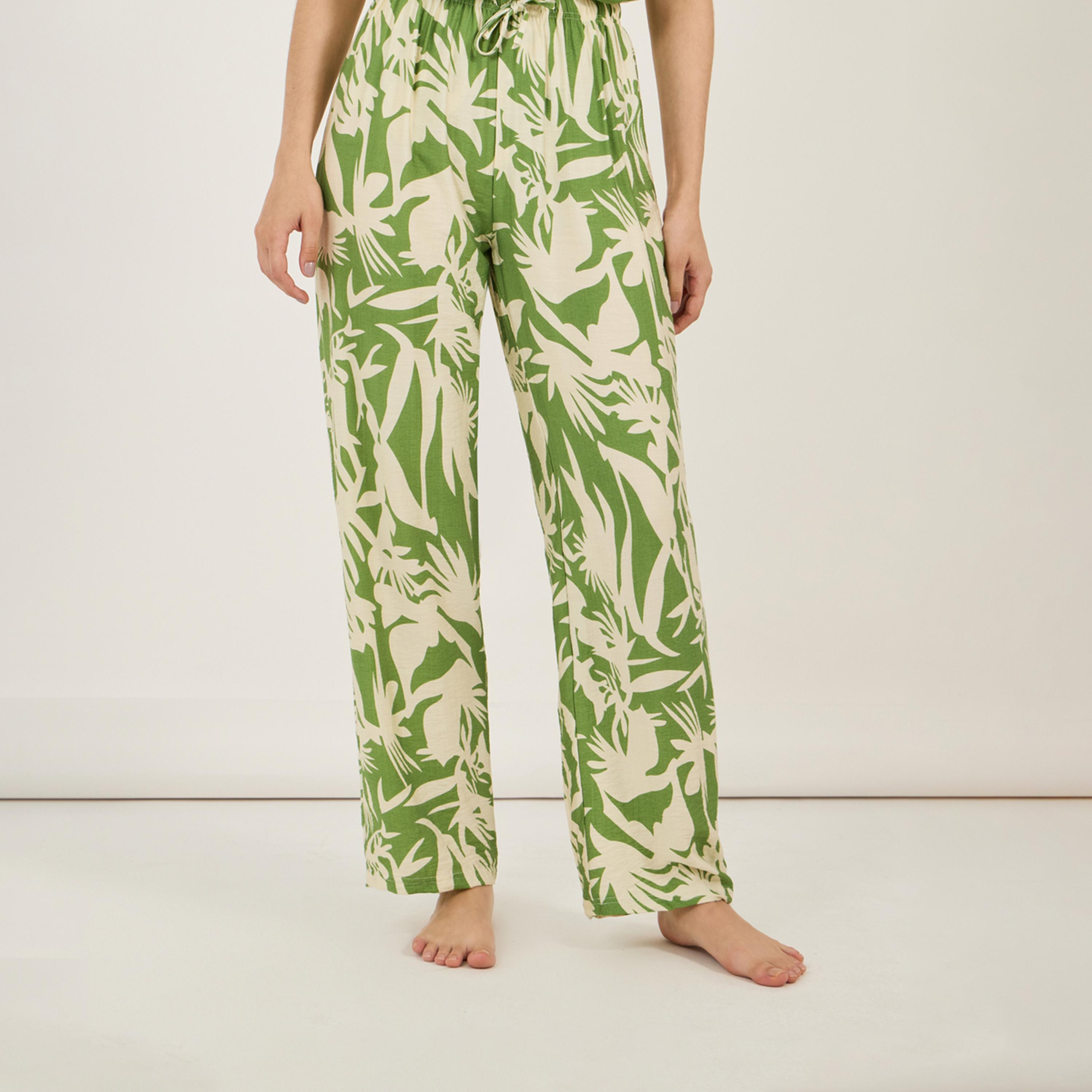 Styli Unwind All Over Floral Print Viscose Shirt & Pyjama Set-women-clothing-nightwear-pyjamas-longsets-image-5