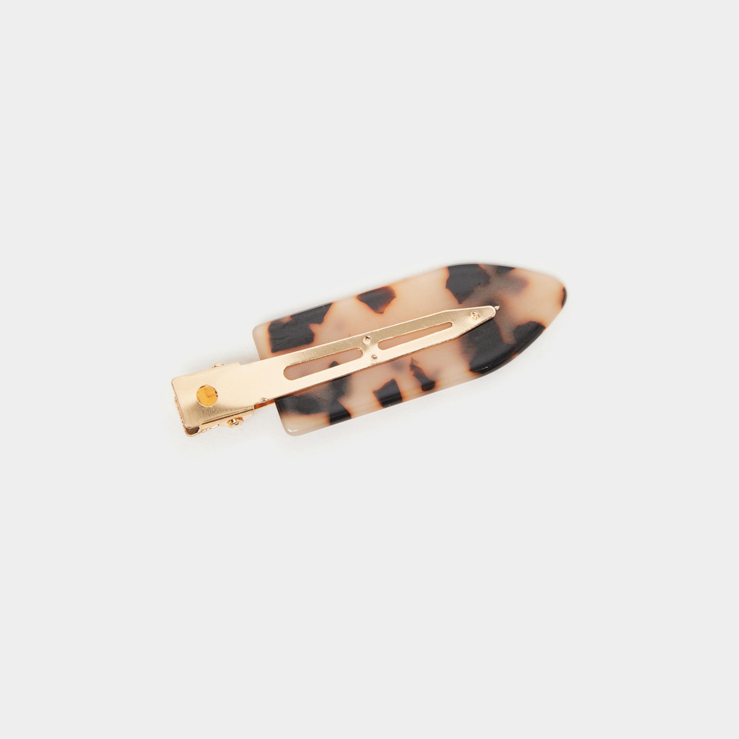 Styli Tortoise Hair Clip-women-winterwear-scarves-image-2