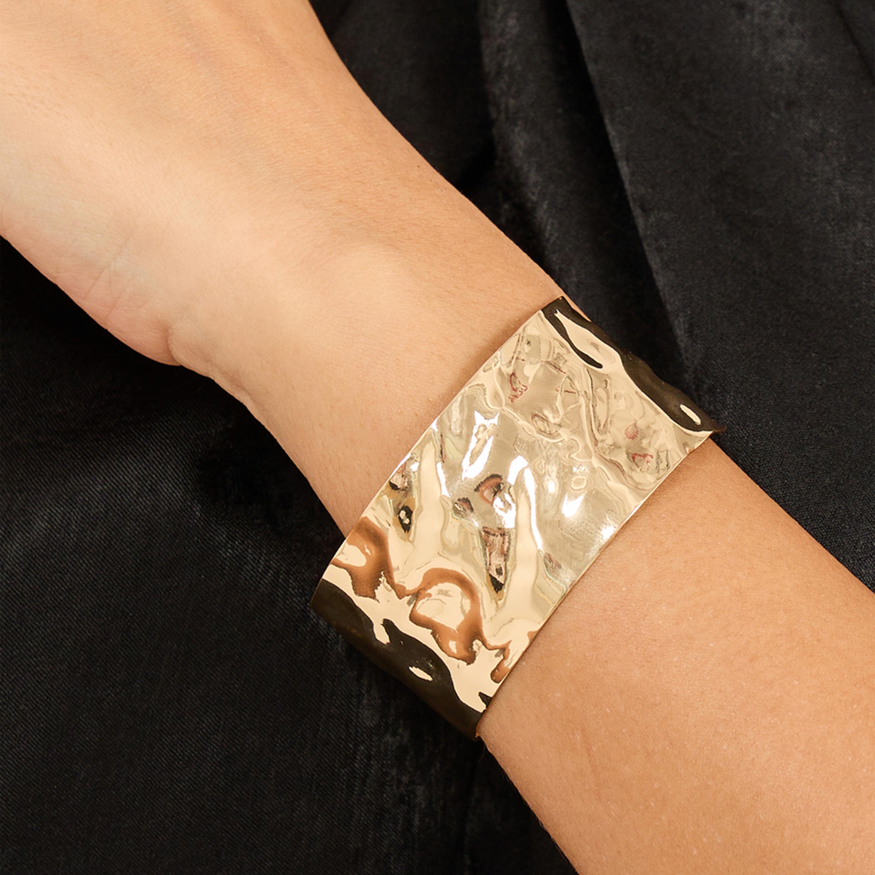Buy Styli Metallic Bangle Online | Centrepoint Kuwait
