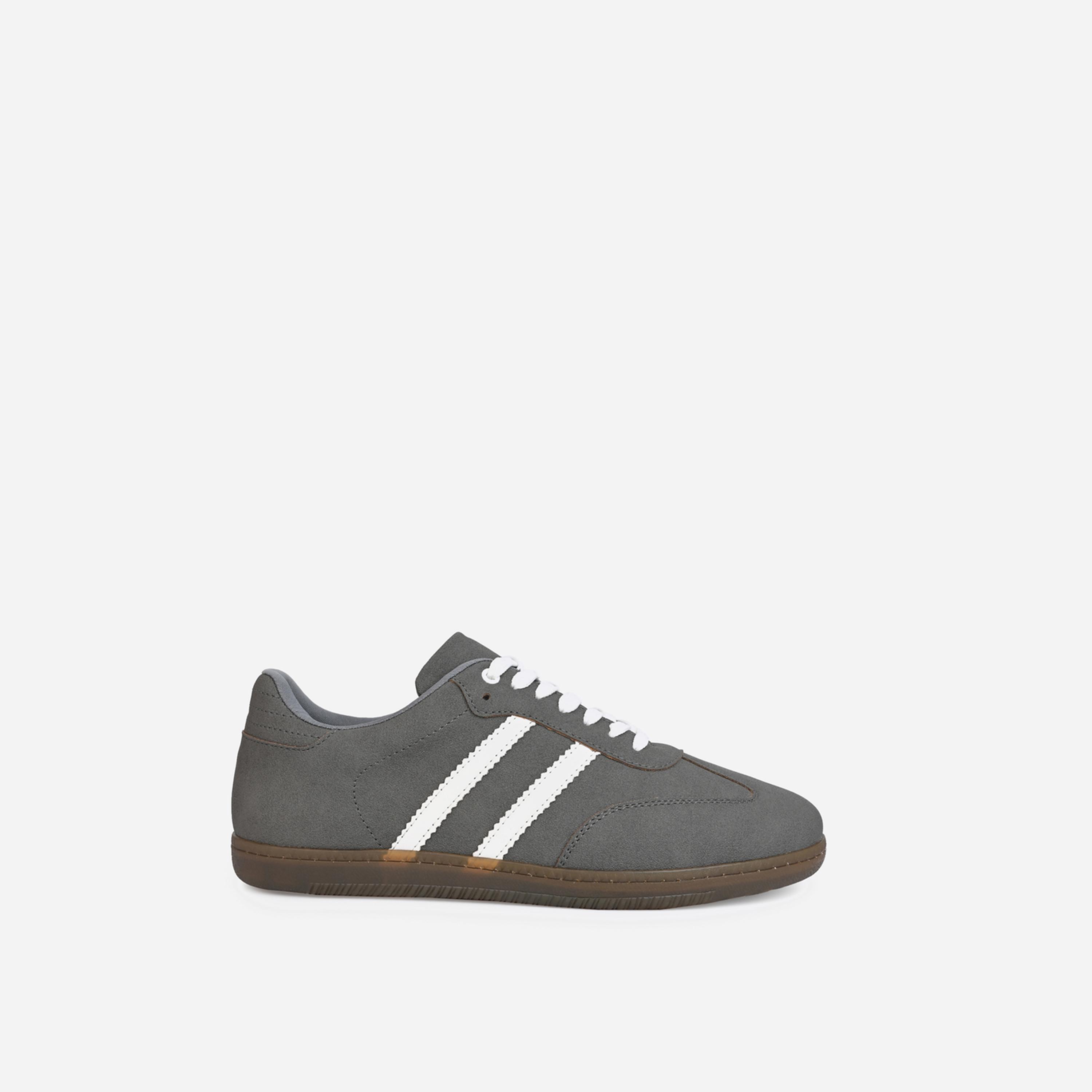 Styli Suede Upper Two Stripe Court Sneakers-men-shoes-sneakers-image-3