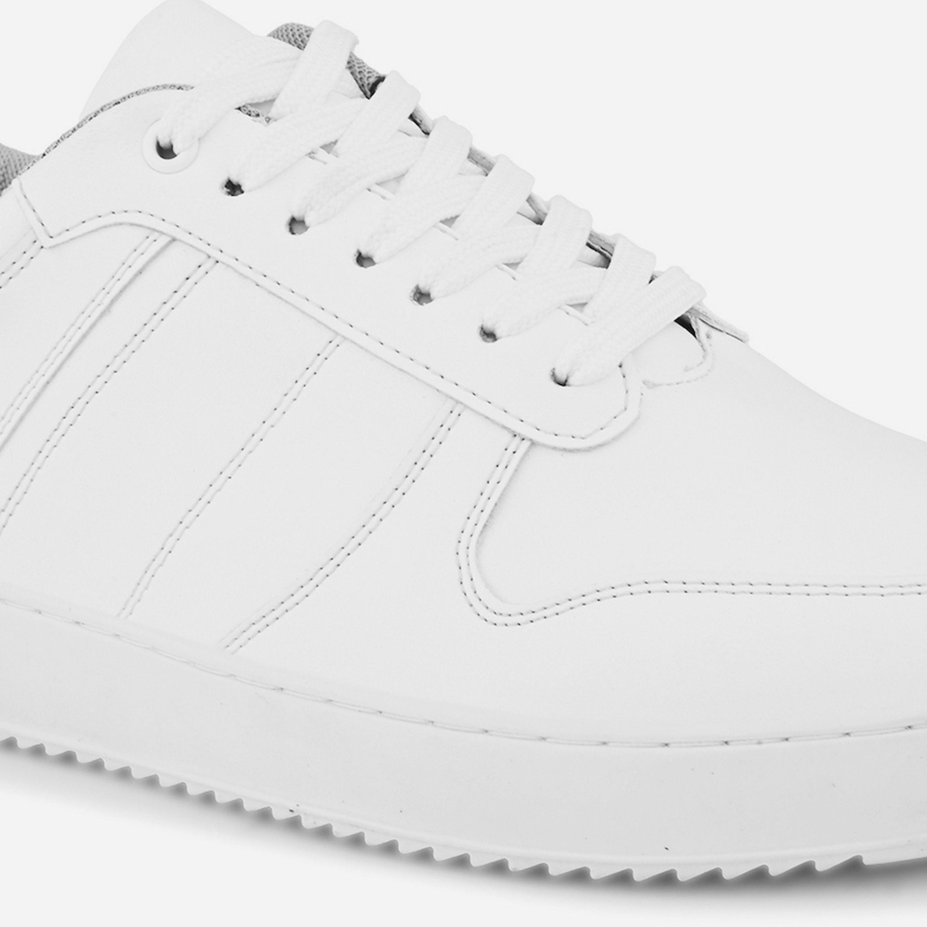 Styli Low Top Platform Sole Sneakers-men-shoes-sneakers-image-5