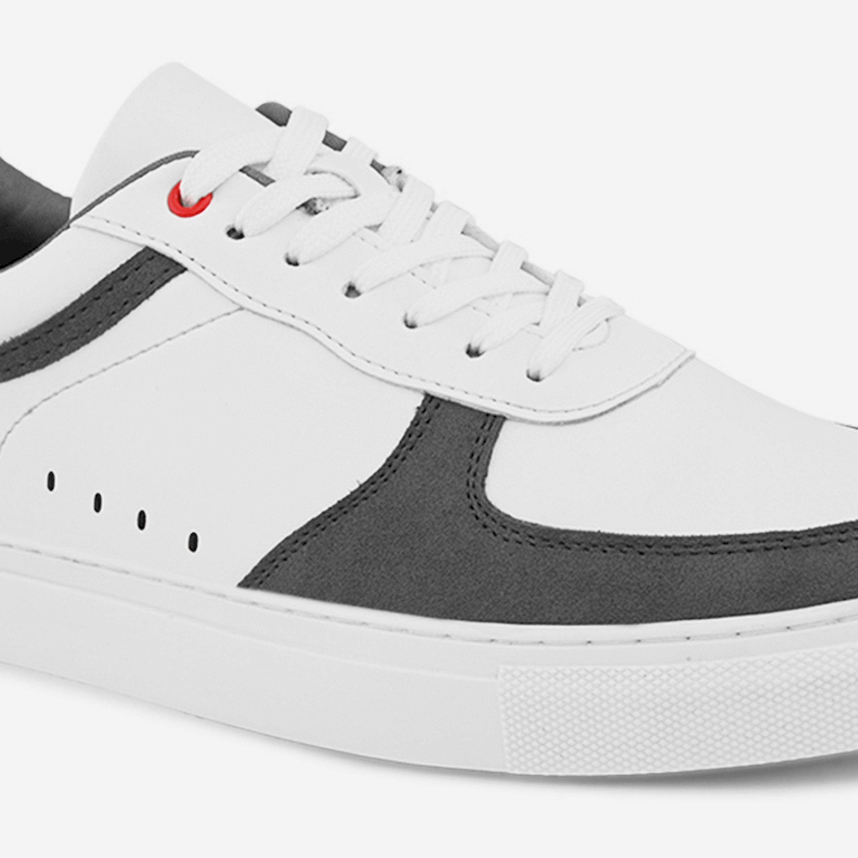 ستايلي - حذاء رياضي ذو نعل مسطح متعدد الألوان برباط-men-shoes-sneakers-image-5