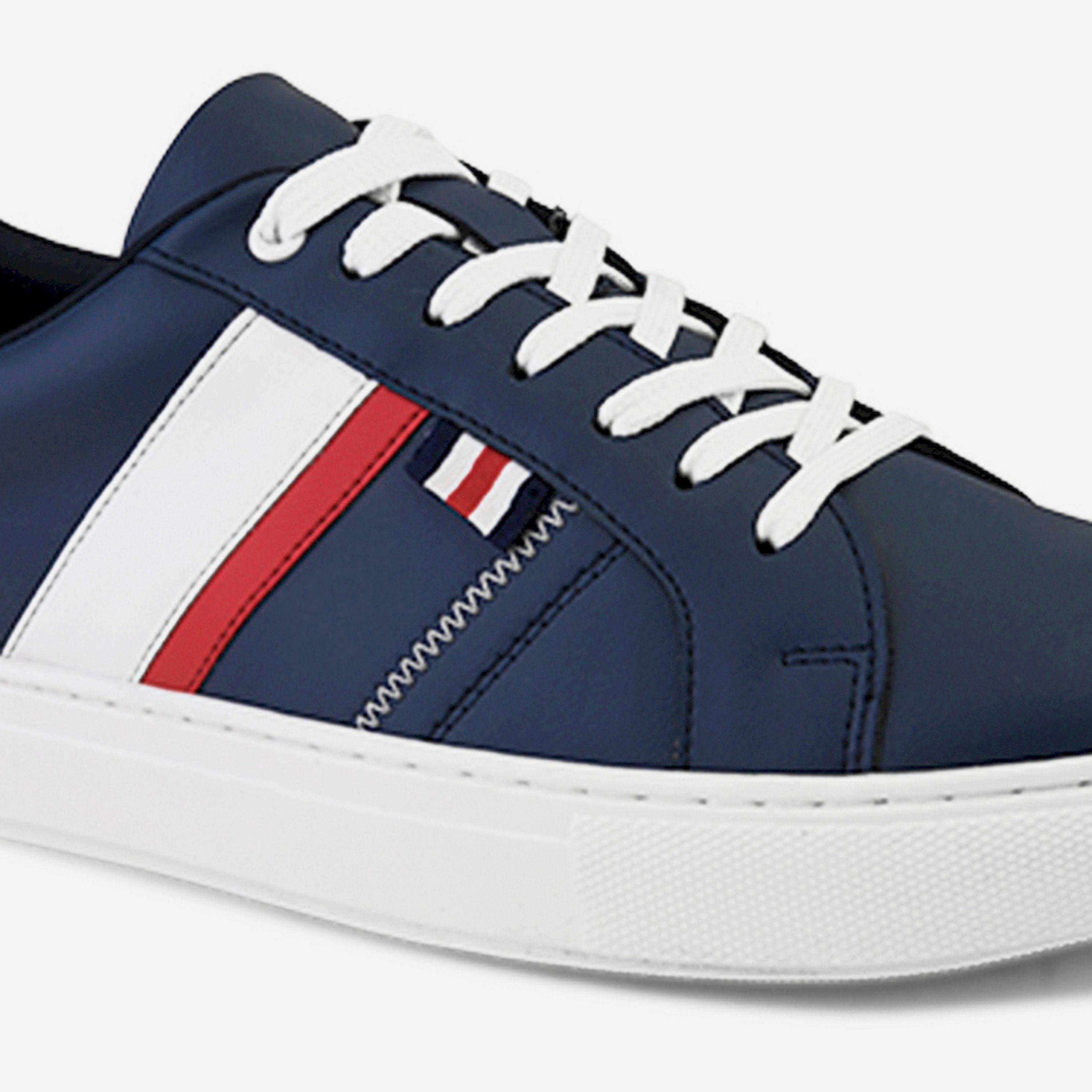 Styli Stripe Detailed Heel Pop Flt Sole Sneakers-men-shoes-sneakers-image-4