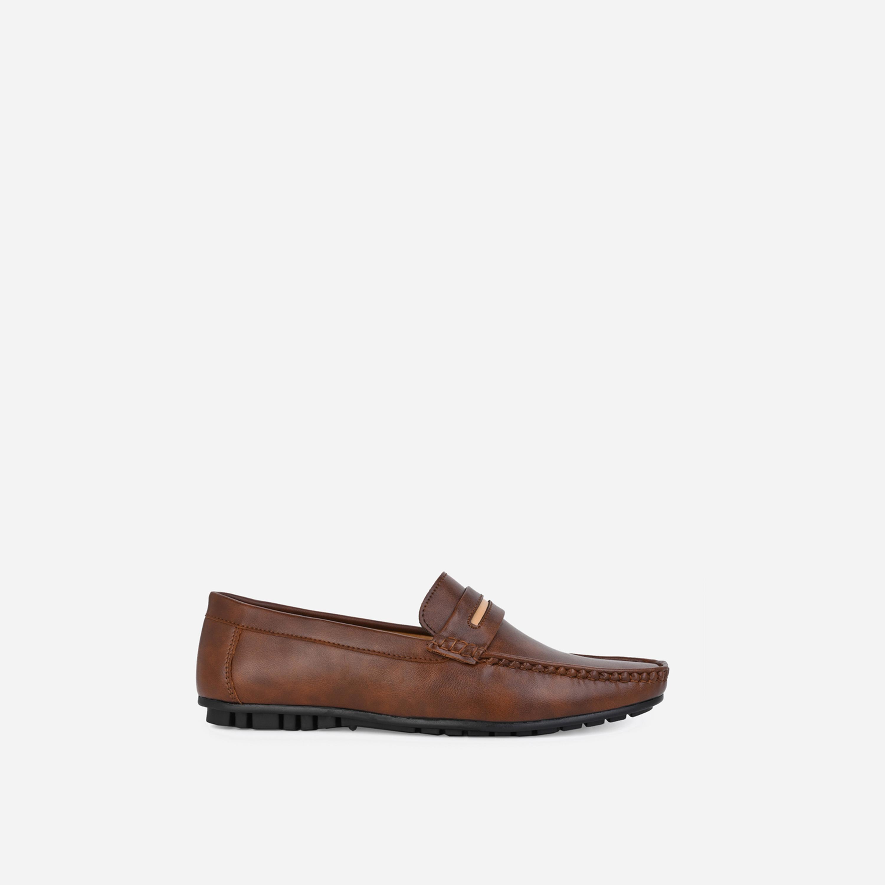 ستايلي - حذاء بيني سهل الارتداء بتفاصيل غرزة-men-shoes-loafersandmoccasins-image-3