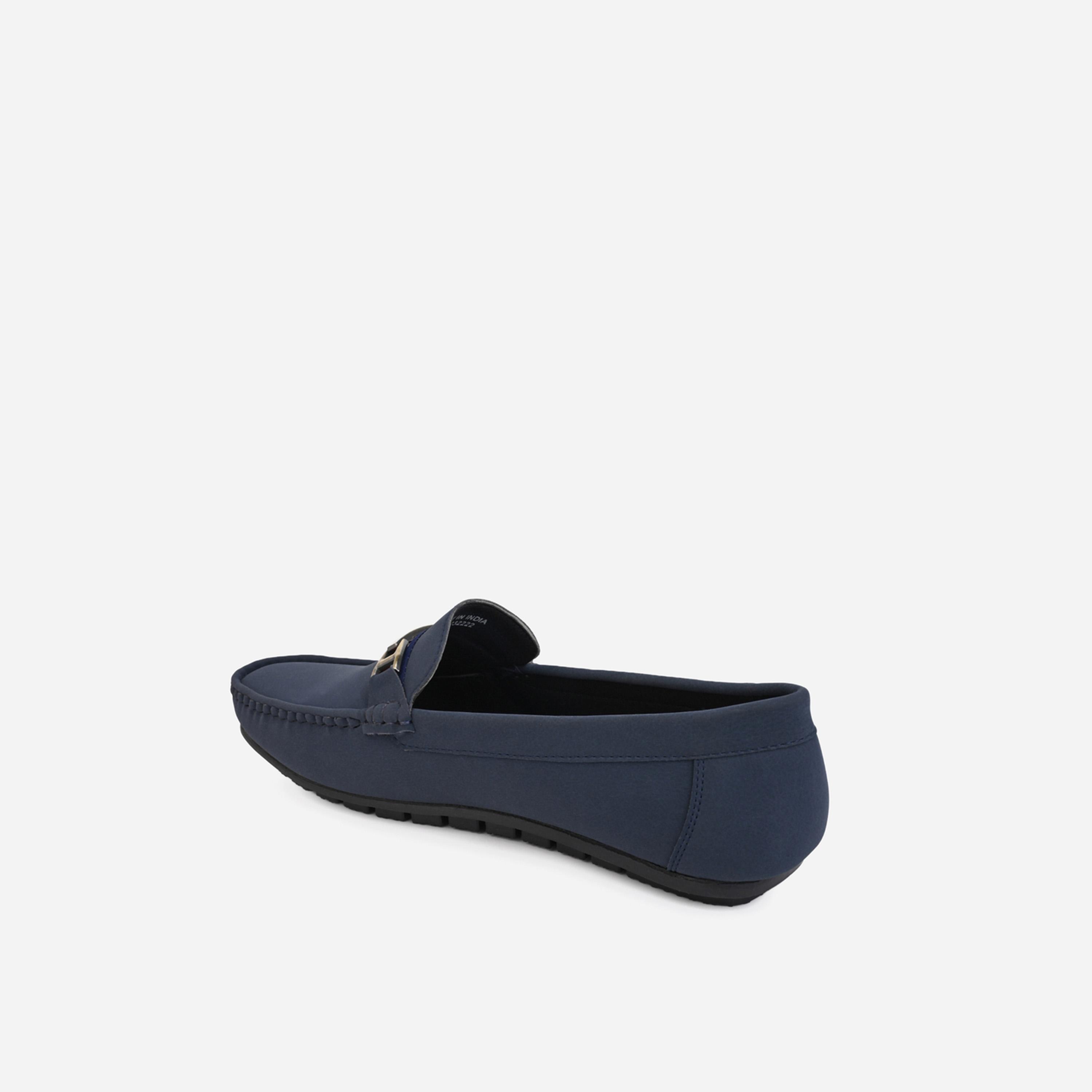 ستايلي-  حذاء سهل الارتداء من الجلد الصناعي بإبزيم-men-shoes-loafersandmoccasins-image-4