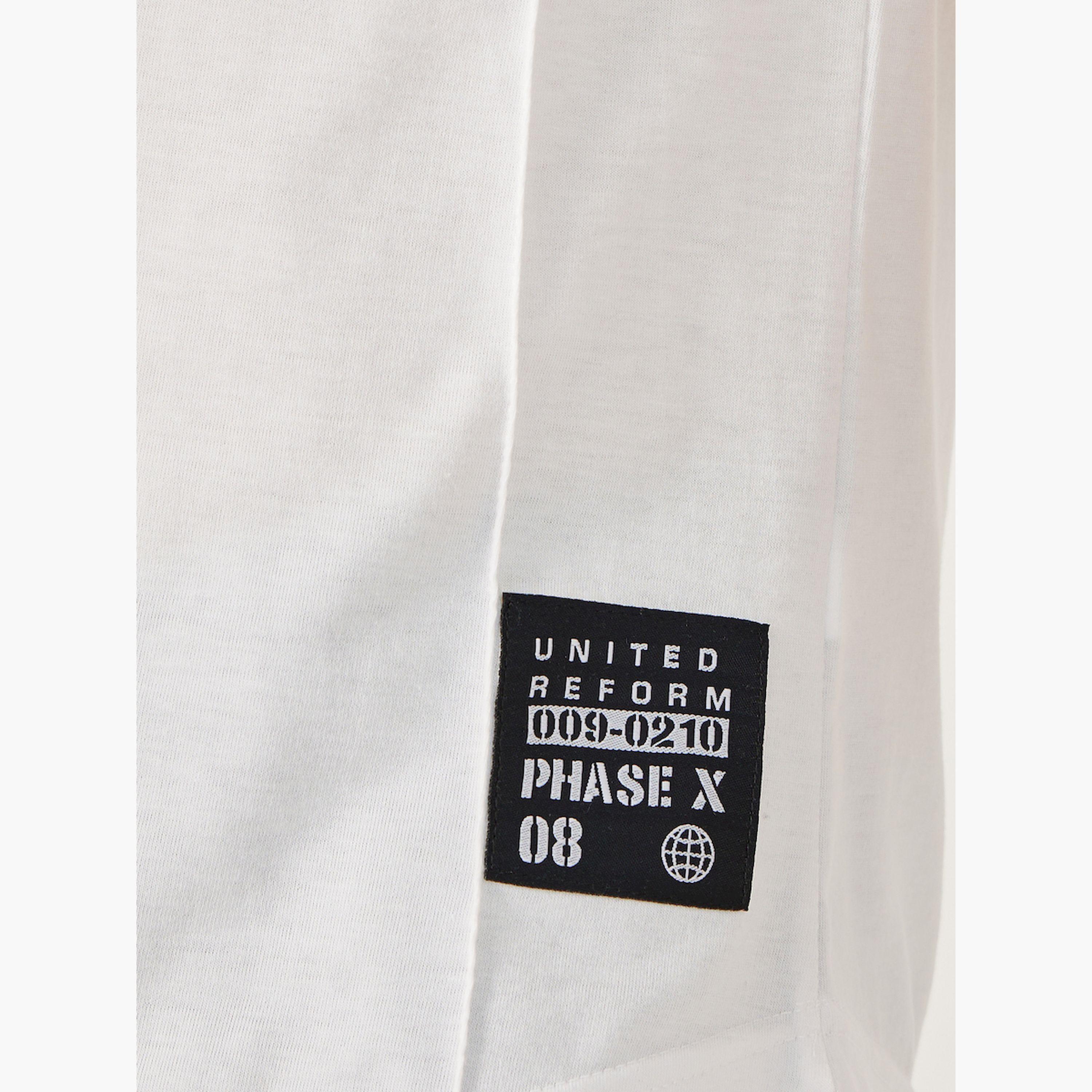 ستايلي - تي شيرت بقصّة عادية وبطانة على شكل حرف U-men-clothing-tshirtsandpolos-tshirts-image-3