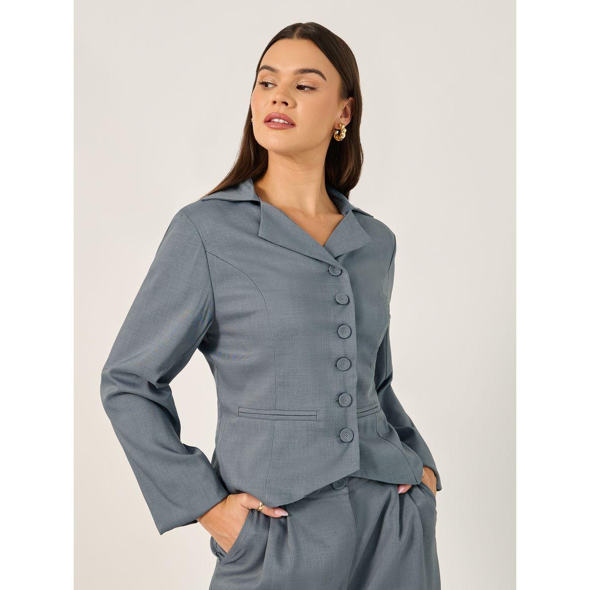 بليزر قصير بقصة عادية وياقة بشق-women-clothing-coatsandjackets-blazers-image-3