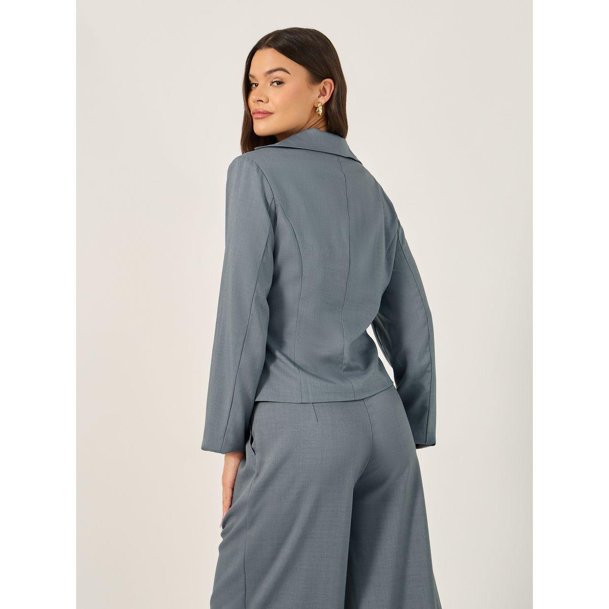 Styli Regular Fit Notch Label Neck Short Blazer-women-clothing-coatsandjackets-blazers-image-5
