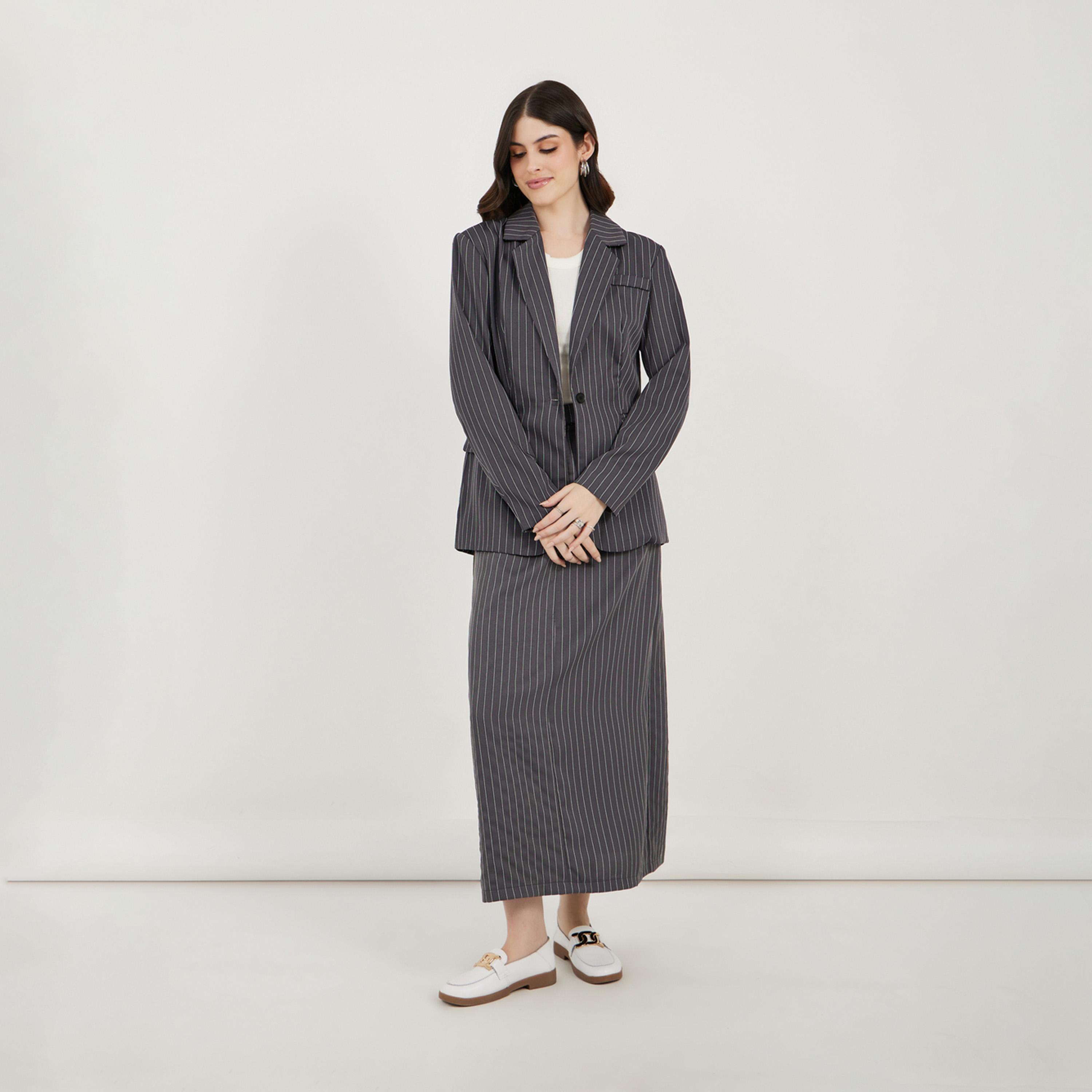 ستايلي - سترة مخططة بقصّة عادية وطول عادي-women-clothing-coatsandjackets-blazers-image-2