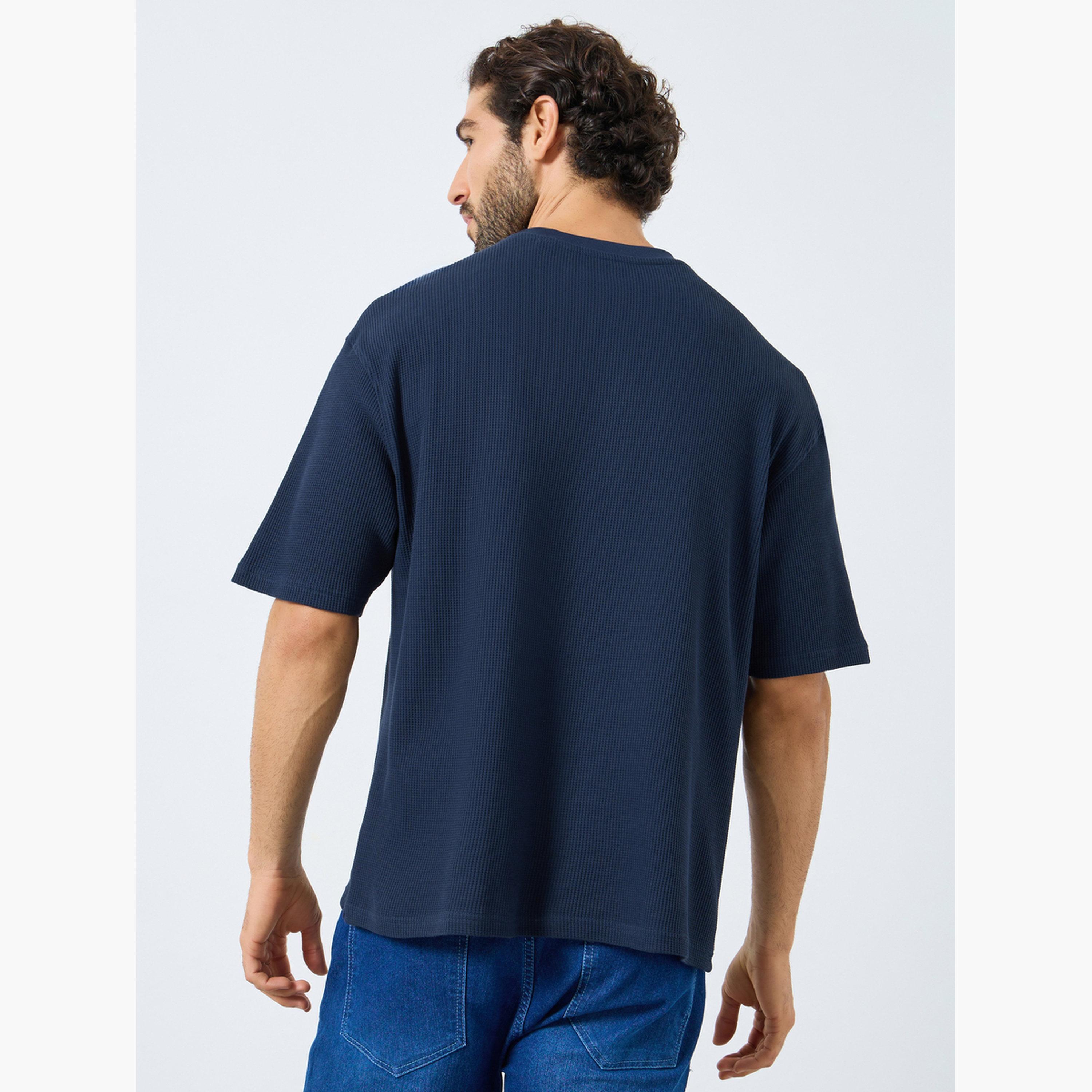 Styli Men Ribbed Waffle Knit Regular Fit T-Shirt-men-clothing-tshirtsandpolos-tshirts-image-5