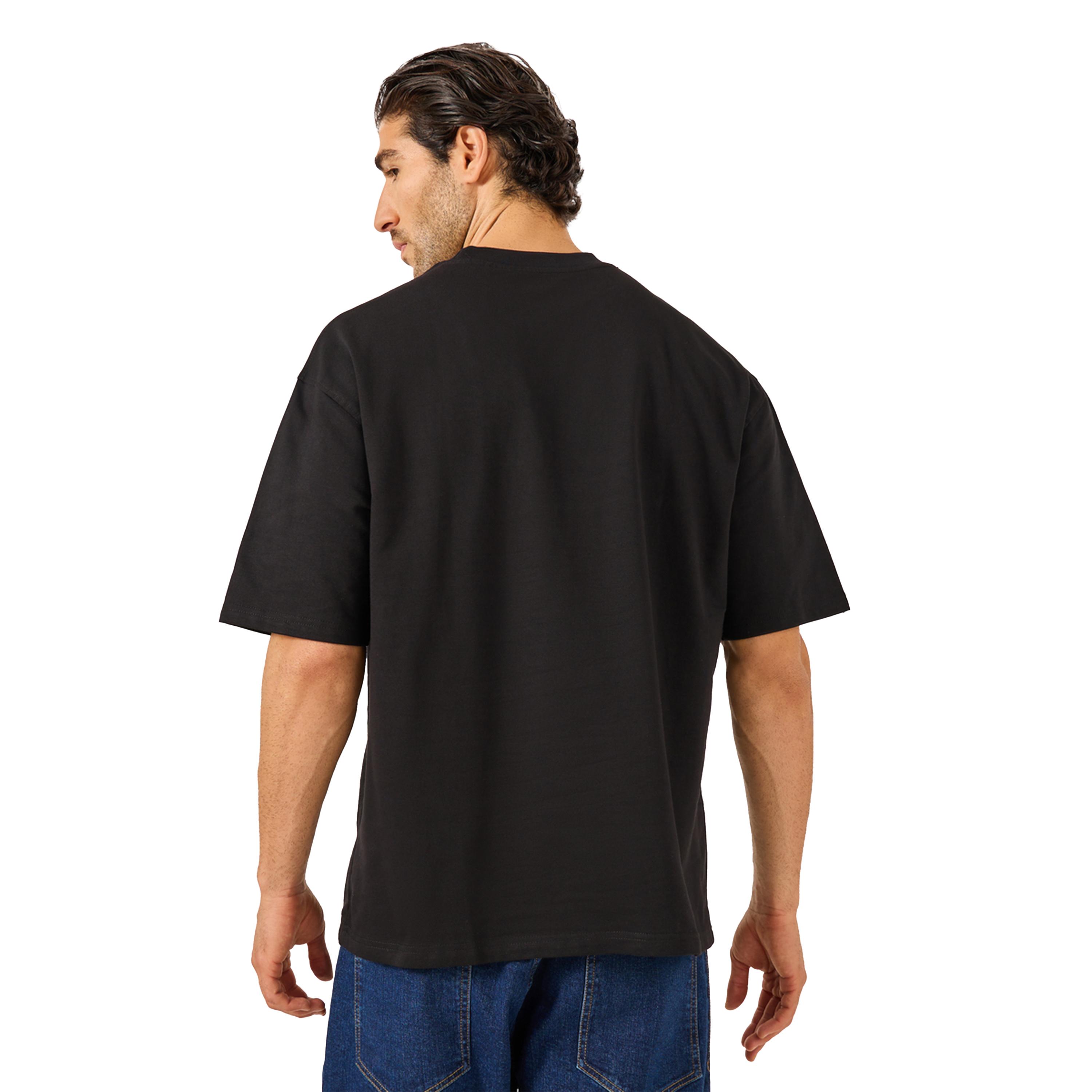 ستايلي - تي شيرت كبير الحجم بطبعة جرافيكية ورقبة دائرية-men-clothing-tshirtsandpolos-tshirts-image-4