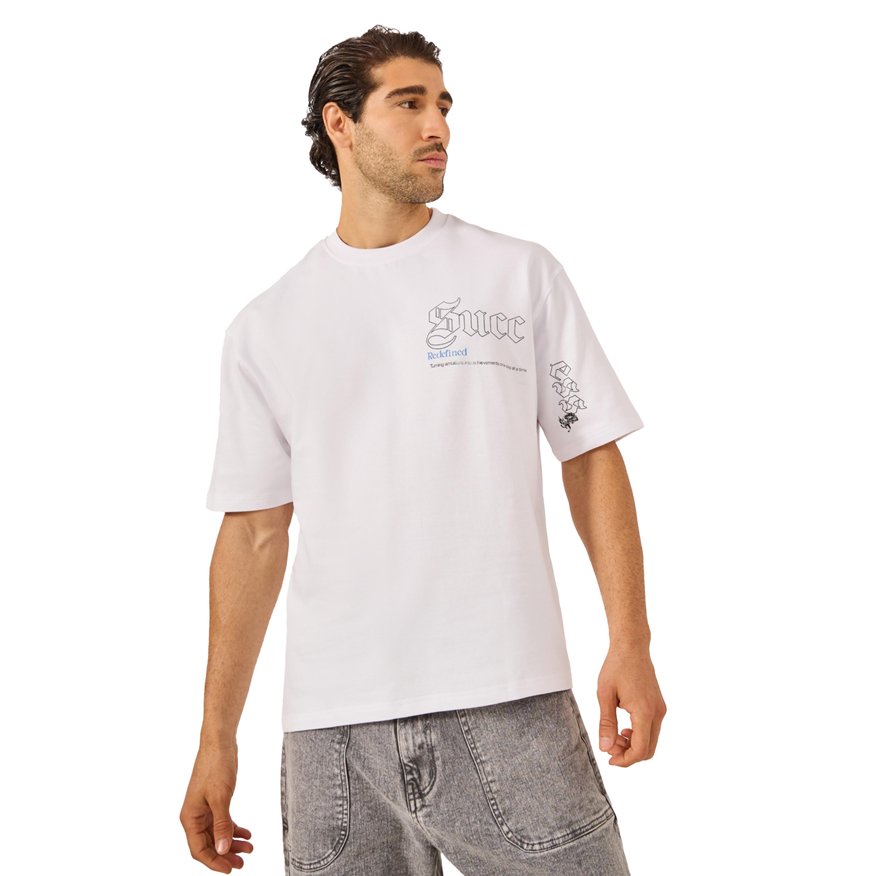 ستايلي - تي شيرت كبير الحجم بطبعة جرافيكية ورقبة دائرية-men-clothing-tshirtsandpolos-tshirts-image-1