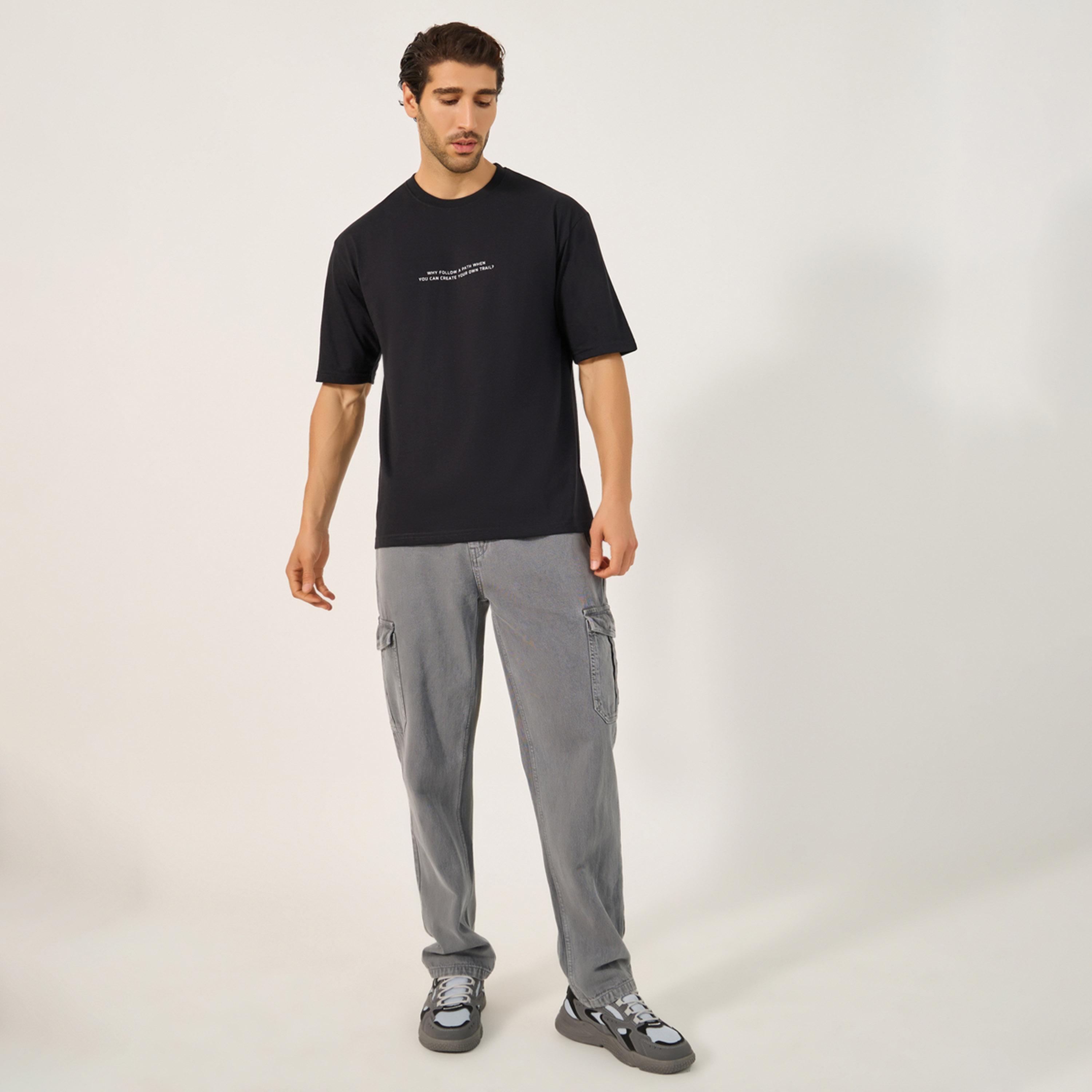 ستايلي - تي شيرت كبير الحجم بطبعة صدر بسيطة-men-clothing-tshirtsandpolos-tshirts-image-2