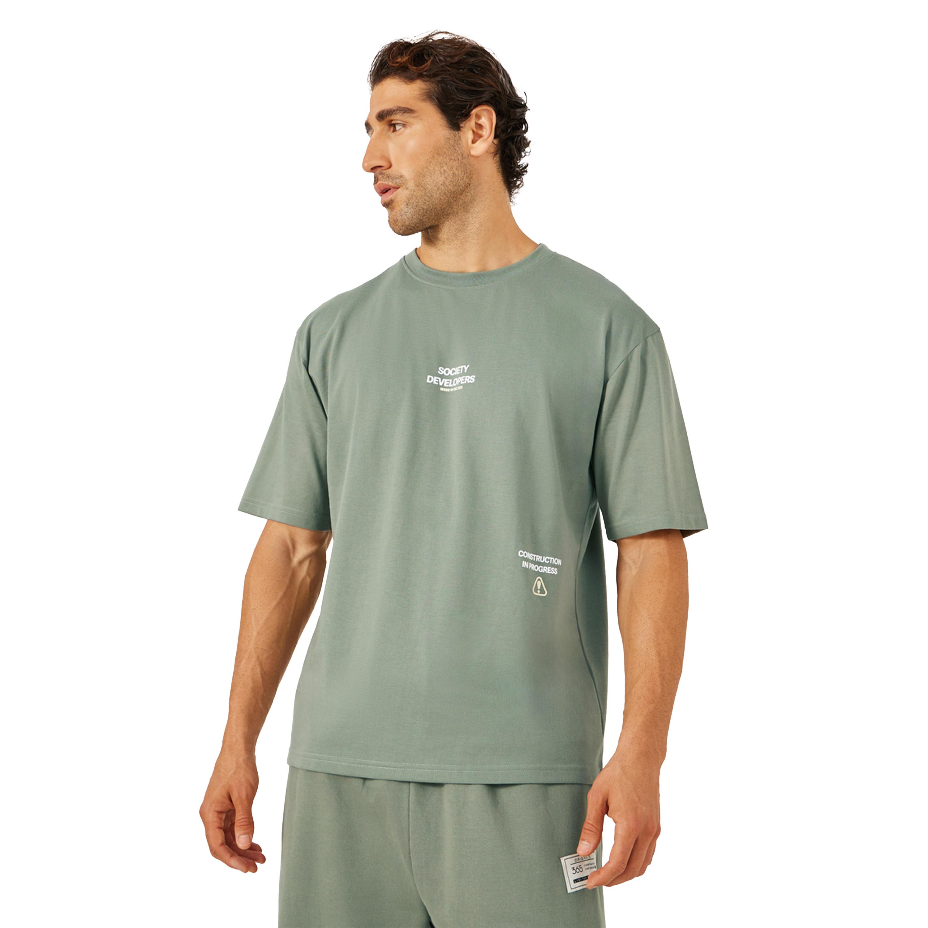 ستايلي -  تي شيرت مقاس كبيرمطبوع عليه شعار من الأمام والخلف-men-clothing-tshirtsandpolos-tshirts-image-2