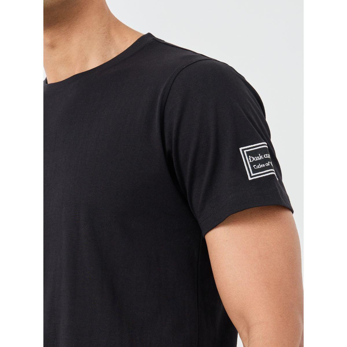 Styli Regular Fit Badge Detail Jersey T-Shirt-men-clothing-tshirtsandpolos-tshirts-image-3