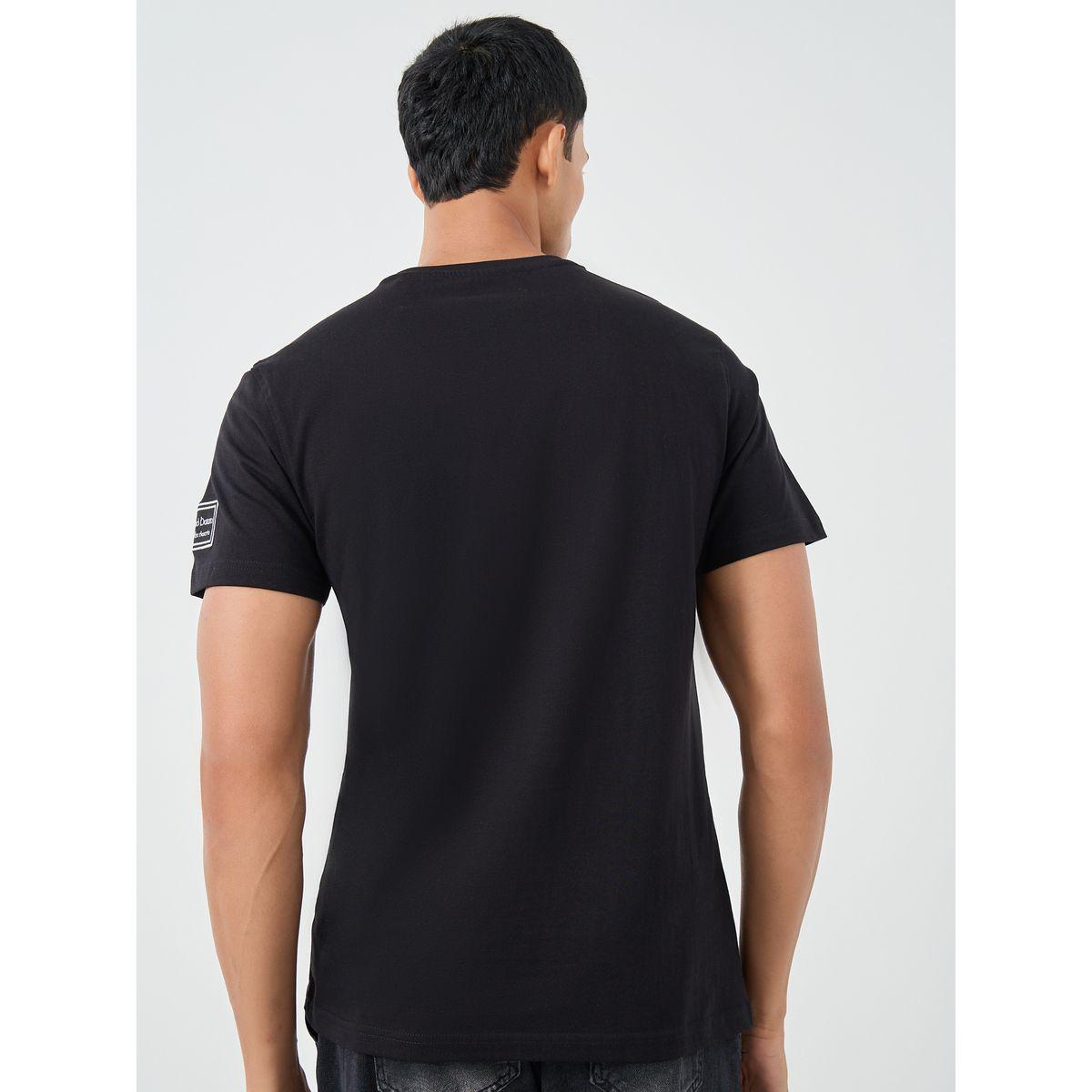Styli Regular Fit Badge Detail Jersey T-Shirt-men-clothing-tshirtsandpolos-tshirts-image-4