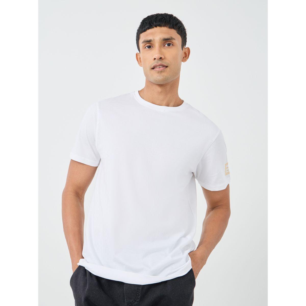 تيشيرت جيرسيه بقصة عادية ومزين بشارة-men-clothing-tshirtsandpolos-tshirts-image-1