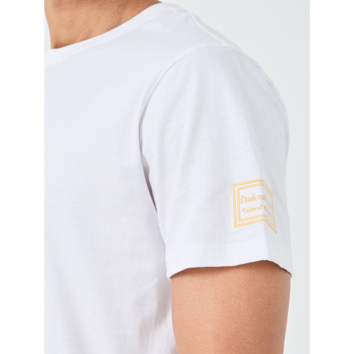 تيشيرت جيرسيه بقصة عادية ومزين بشارة-men-clothing-tshirtsandpolos-tshirts-image-3