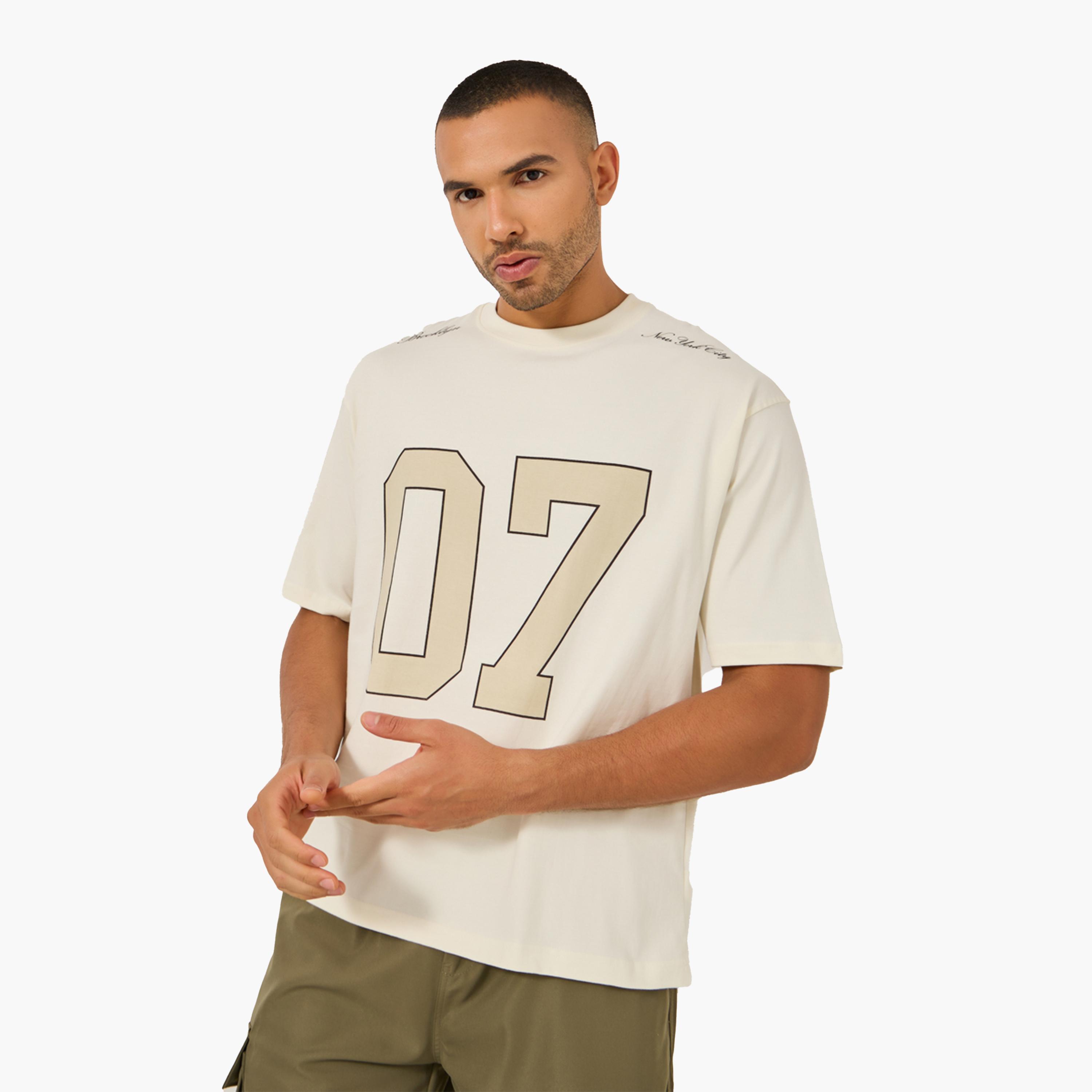 ستايلي - تي شيرت جيرسي مطبوع كبير الحجم-men-clothing-tshirtsandpolos-tshirts-image-1
