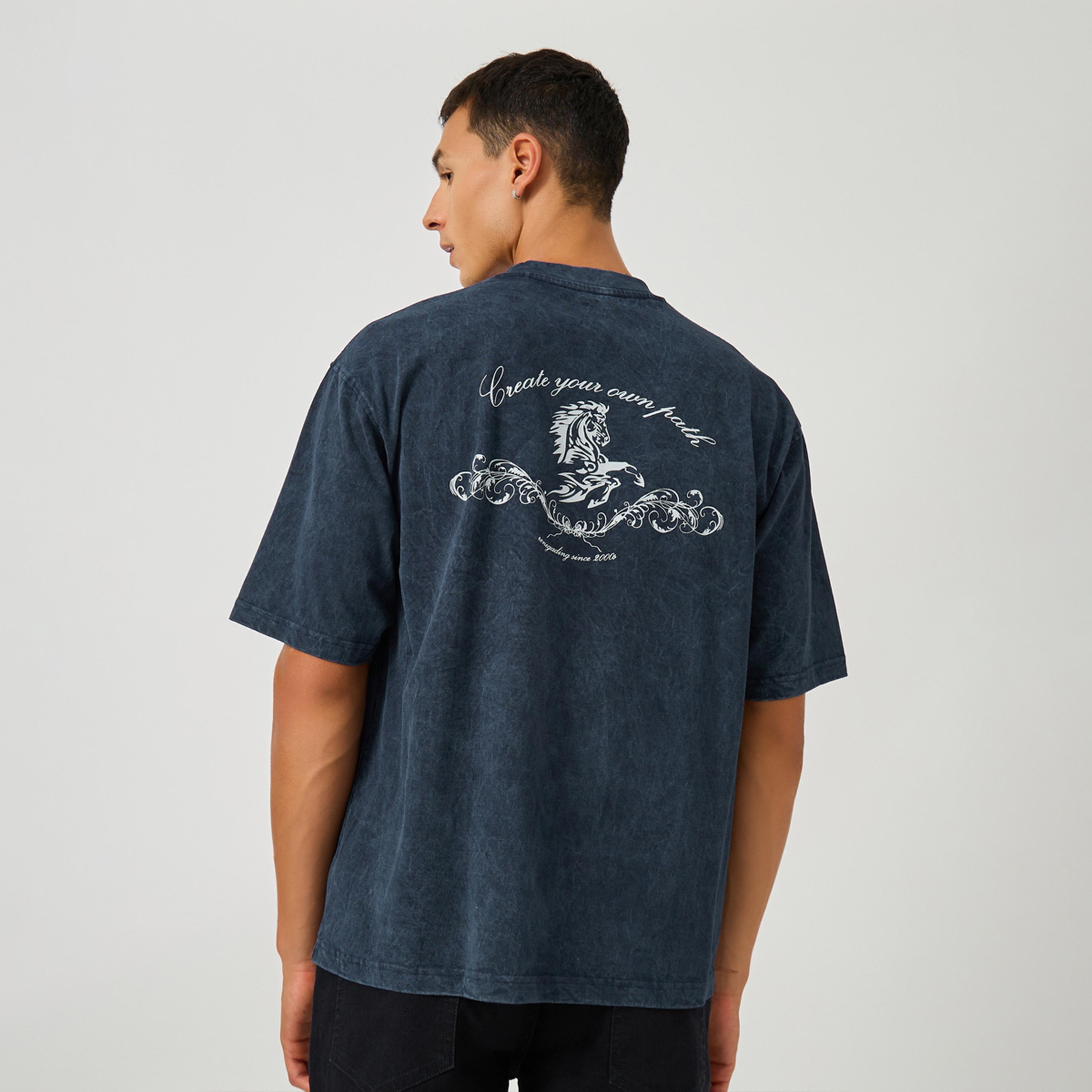 ستايلي - تي شيرت جيرسي كبير الحجم بطبعة جرافيكية مغسول-men-clothing-tshirtsandpolos-tshirts-image-5